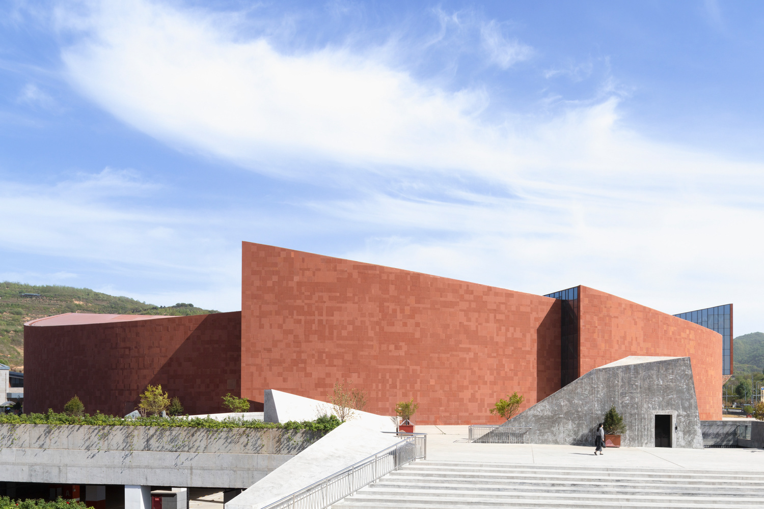 TEMPLE EXTERIOR - Photography: © Arch-Exist, Xiangdong Wang & Hanmo Vision