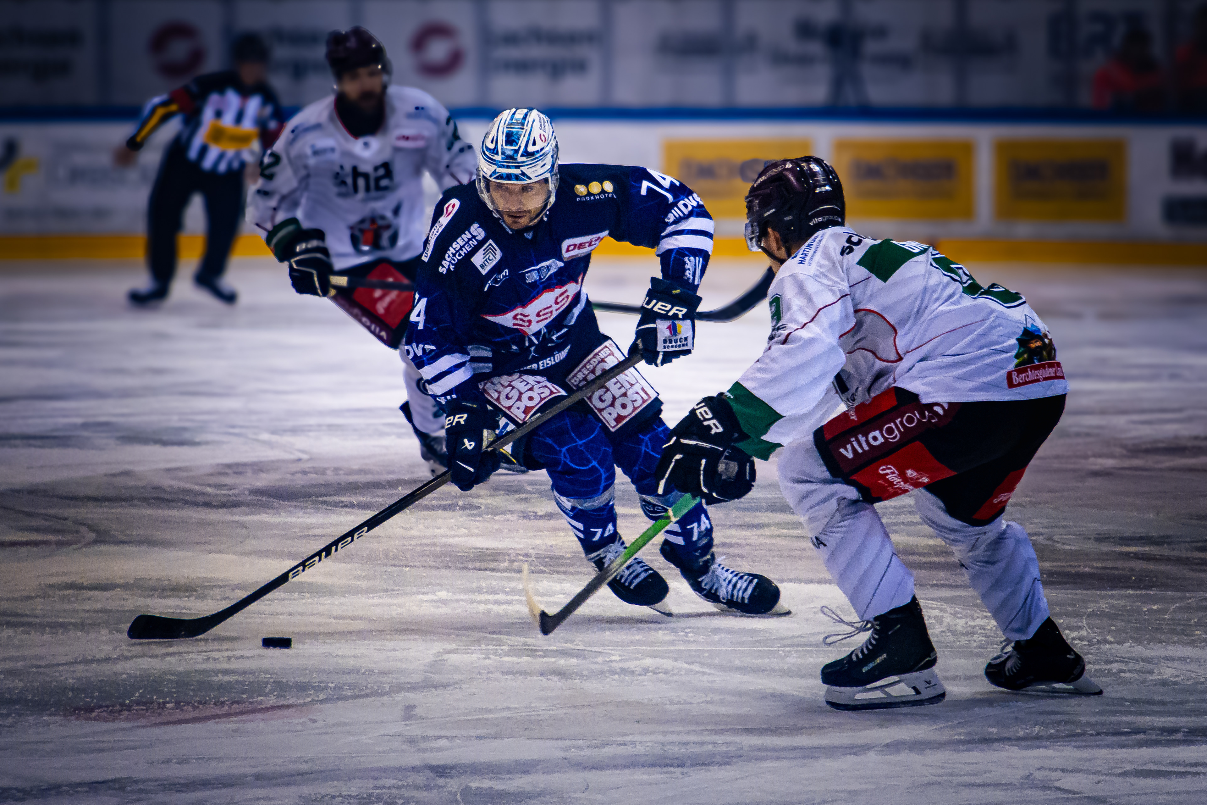 ice hockey attack