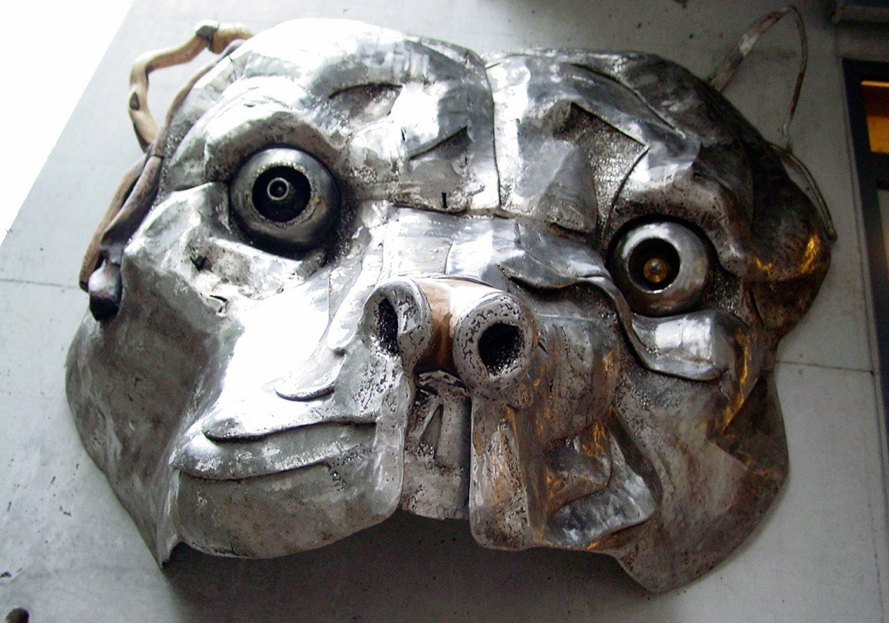 Horangi ( tiger ) stainless-steel, wood &amp; brass )