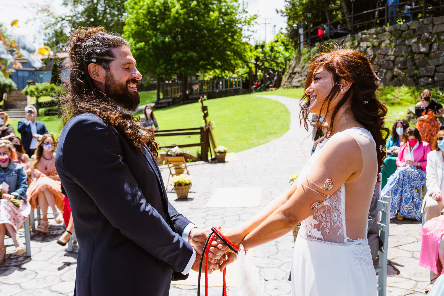 Boda en Eneperi