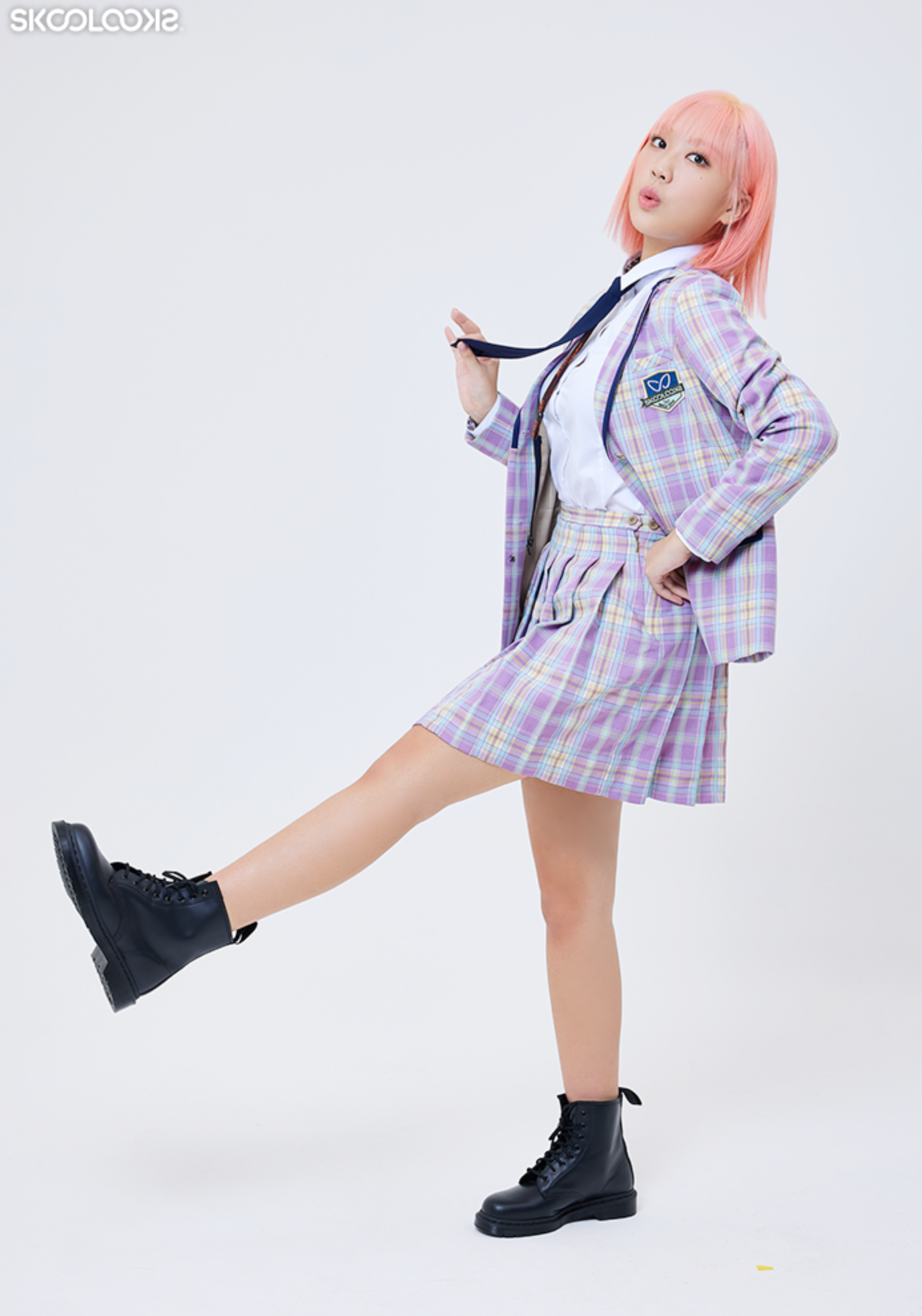 SKOOLOOKS, 이영지