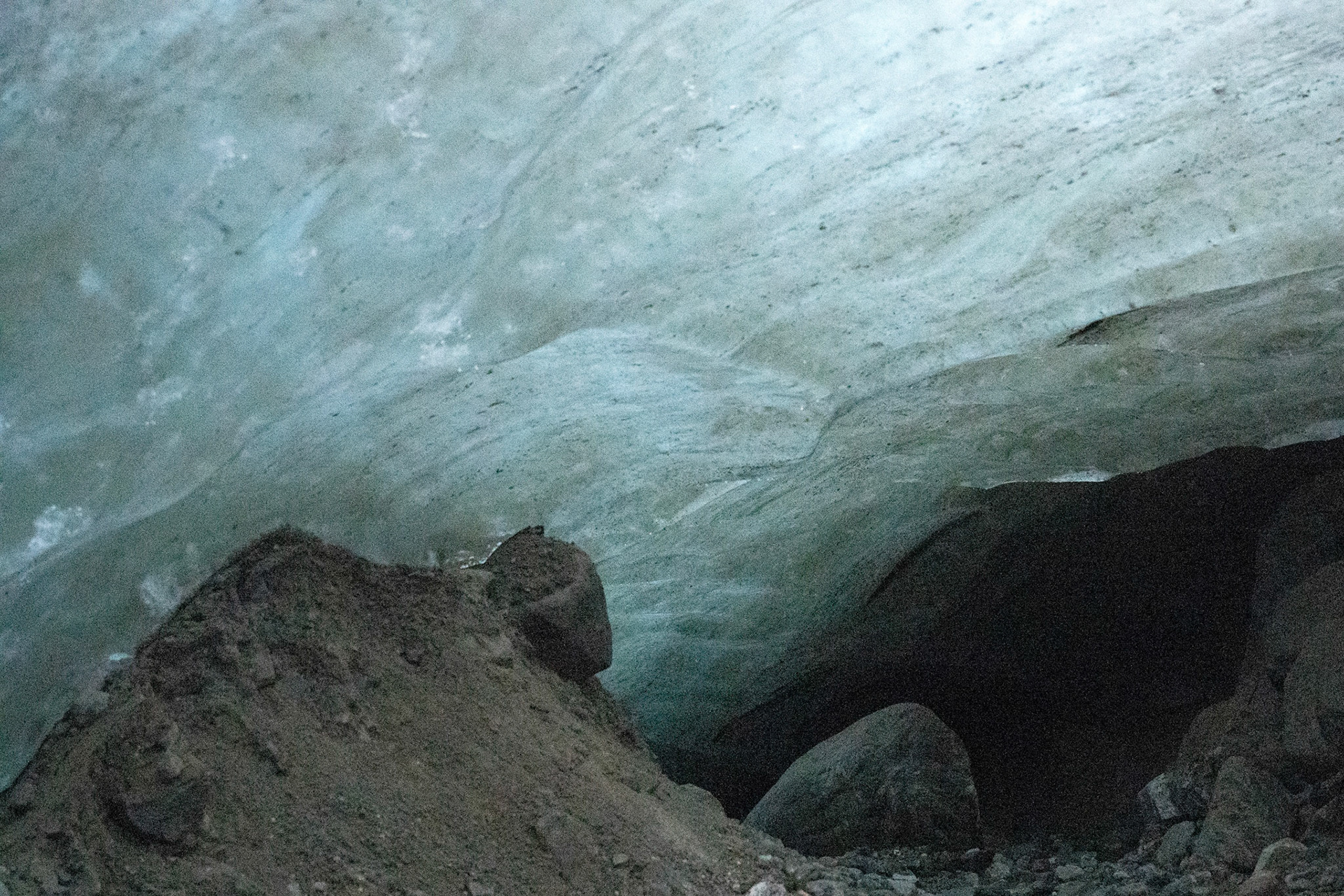 Inside / Underneath the glacier