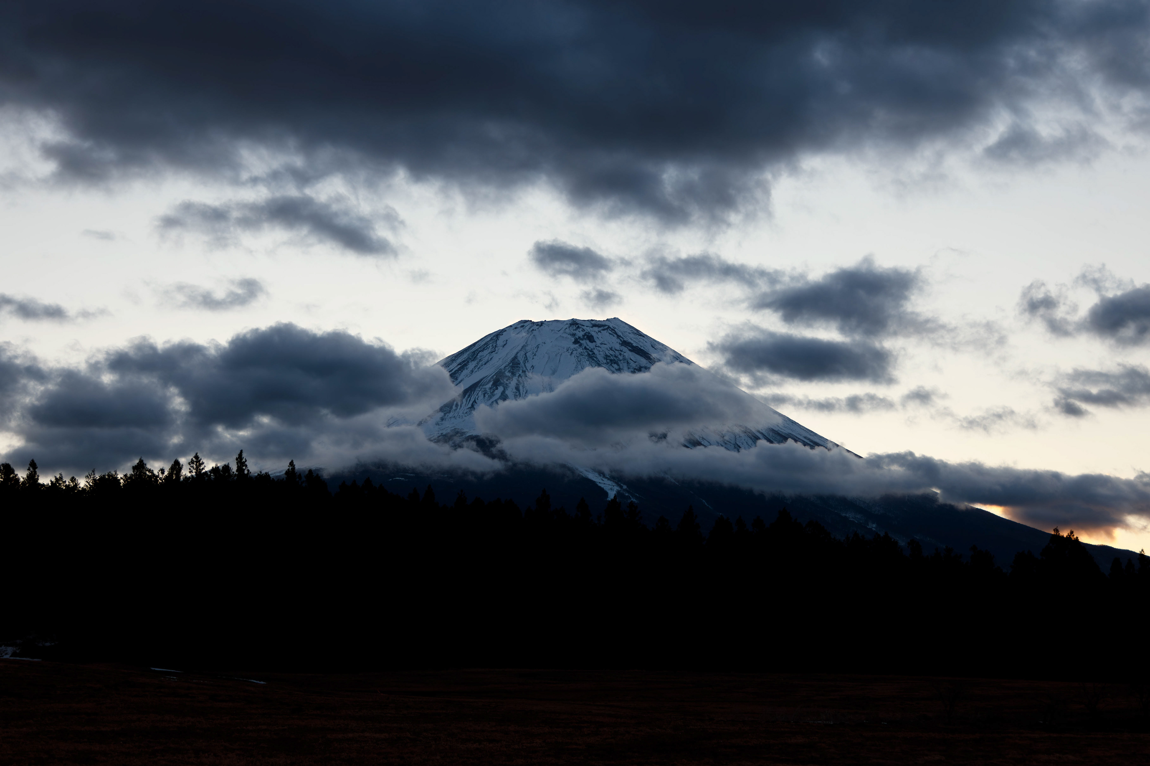 Canon R + RF24-105mm, ISO100 F4.5 1/320 -1EV