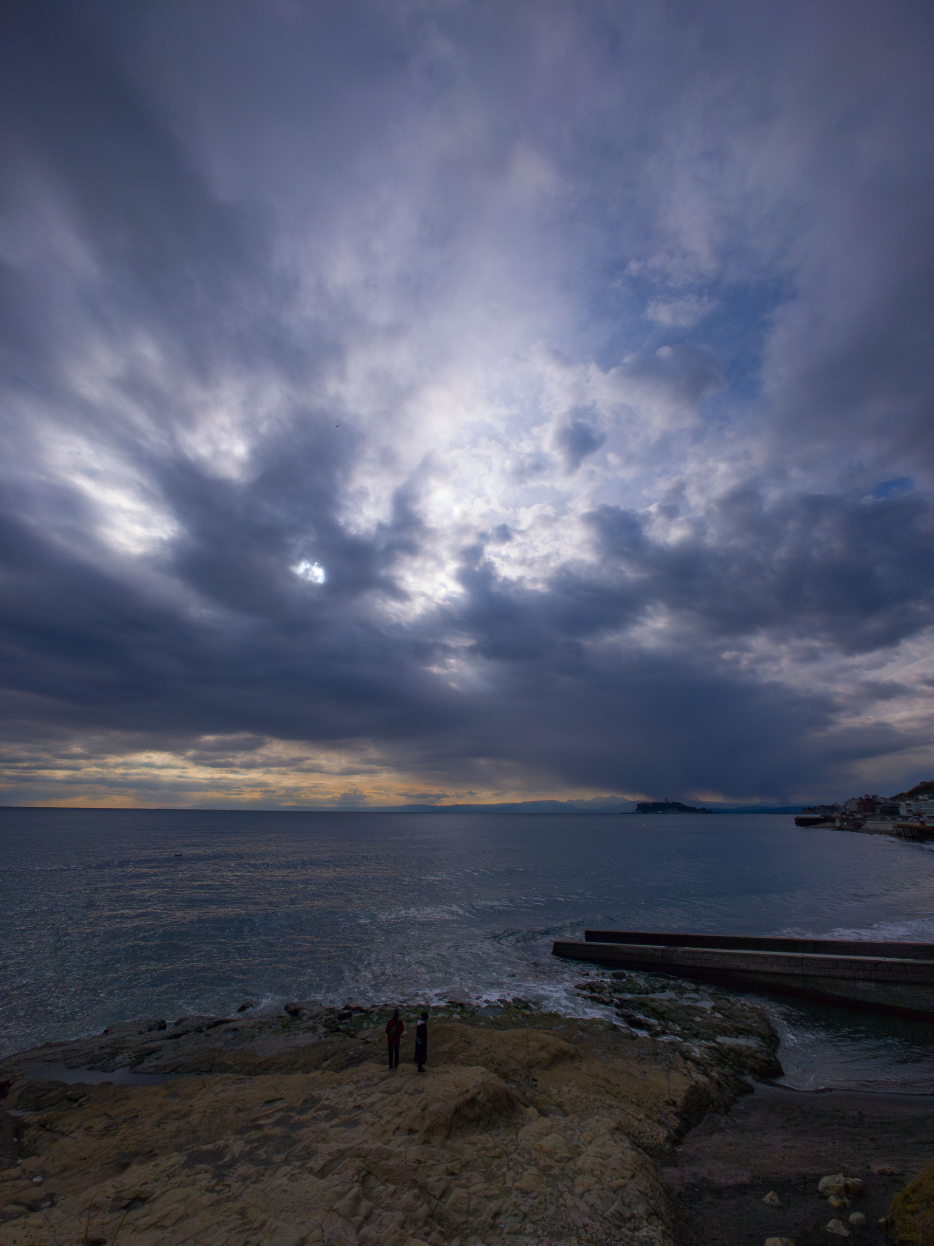 LG Electronics isai V30+ LGV35