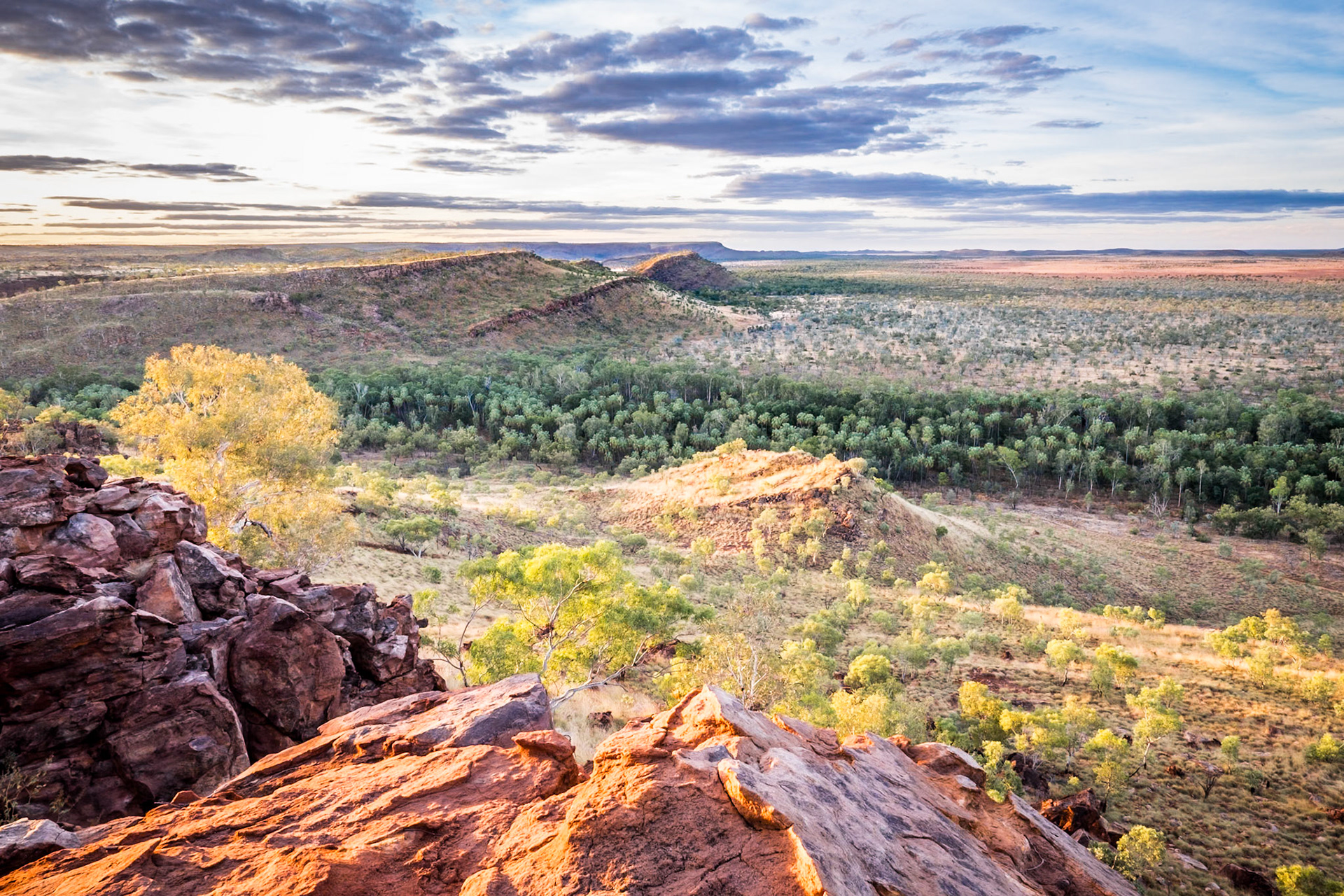 The short walk up was worth it to see the sunset at Constance Range, Boodjamulla NP QLD (Lawn Hill).