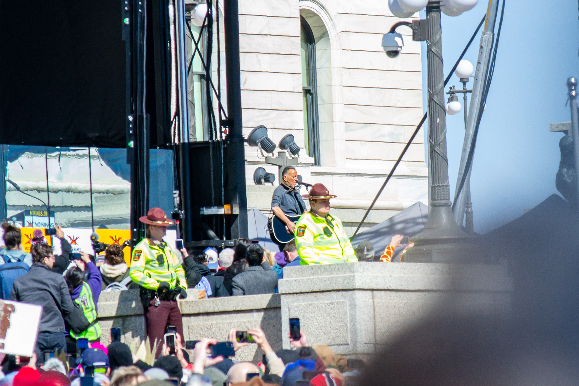 Bruce Springsteen singing "Streets of Minneapolis"