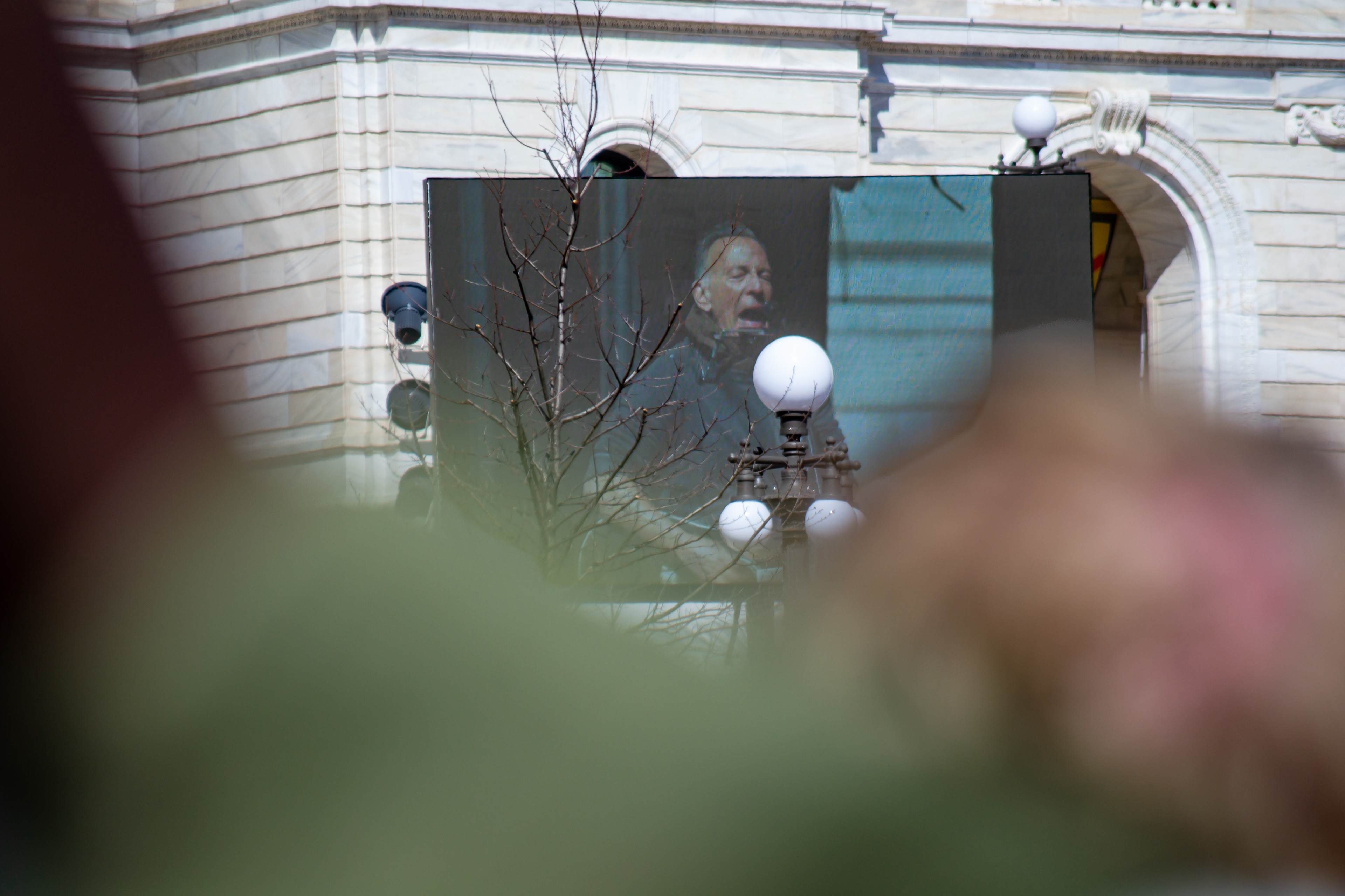 Bruce Springsteen singing "Streets of Minneapolis"