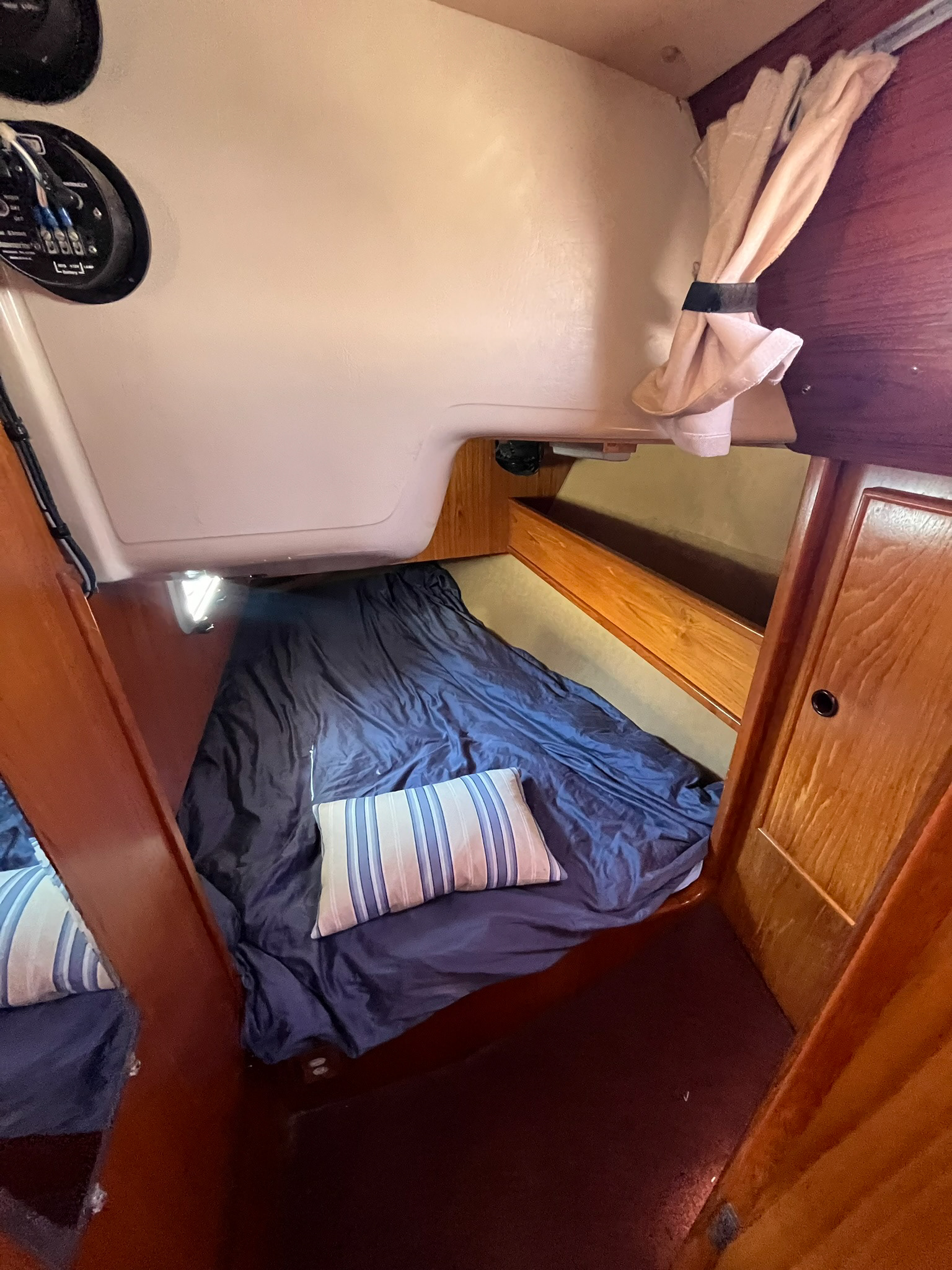 Port 1/4 berth