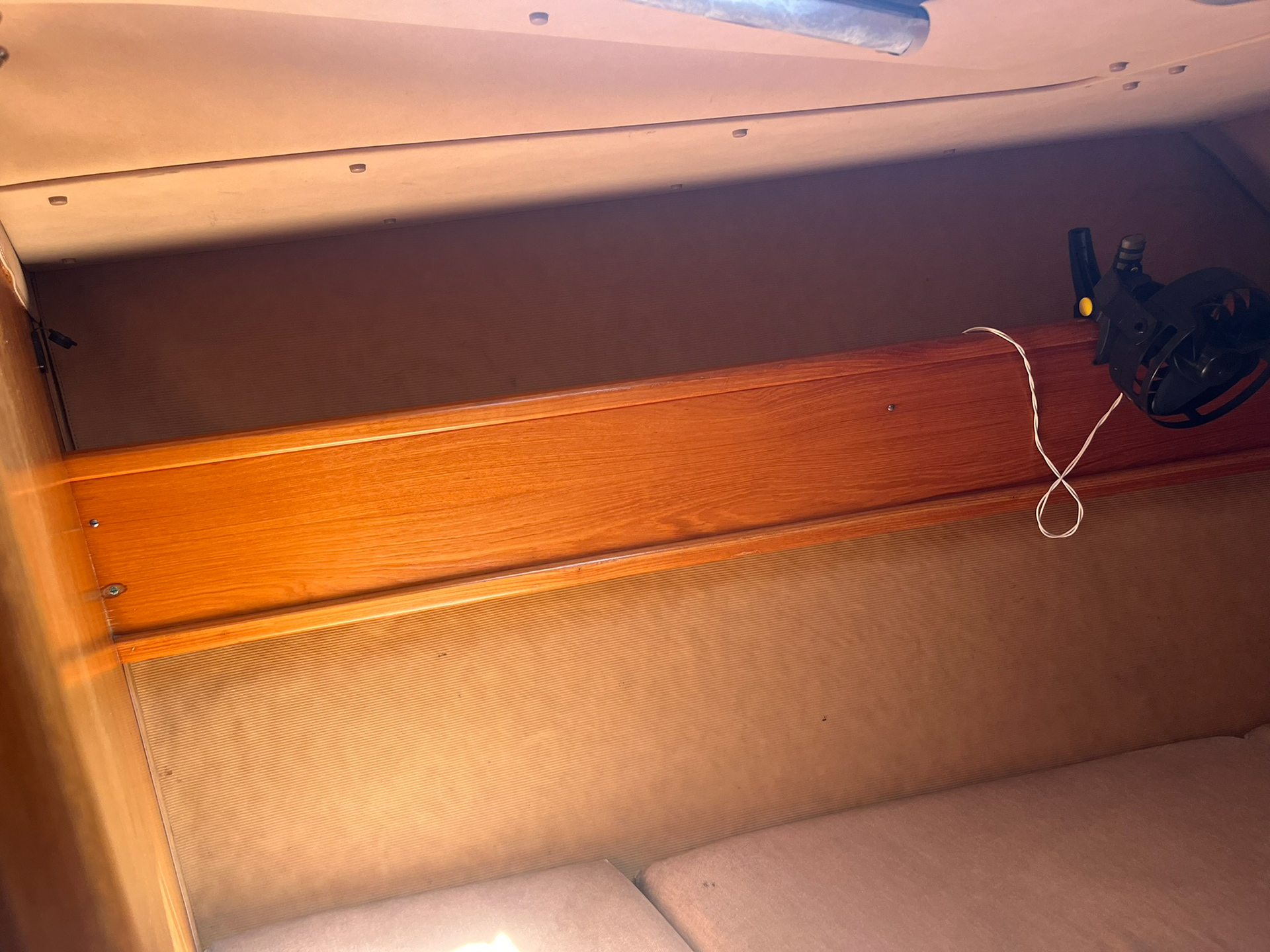 V berth