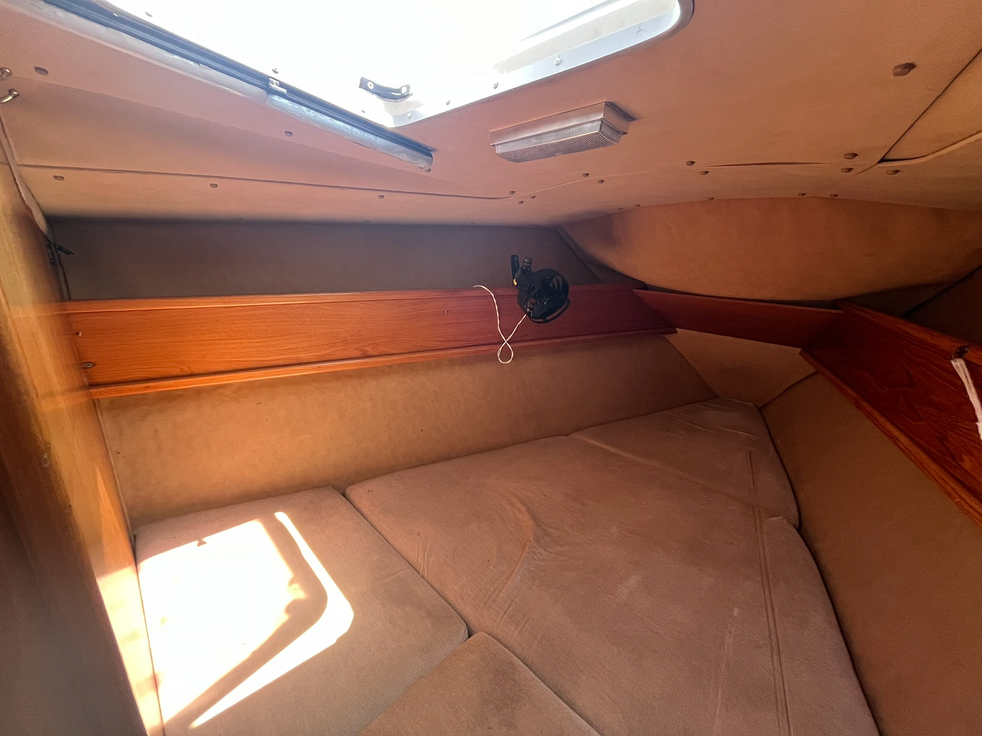 V berth