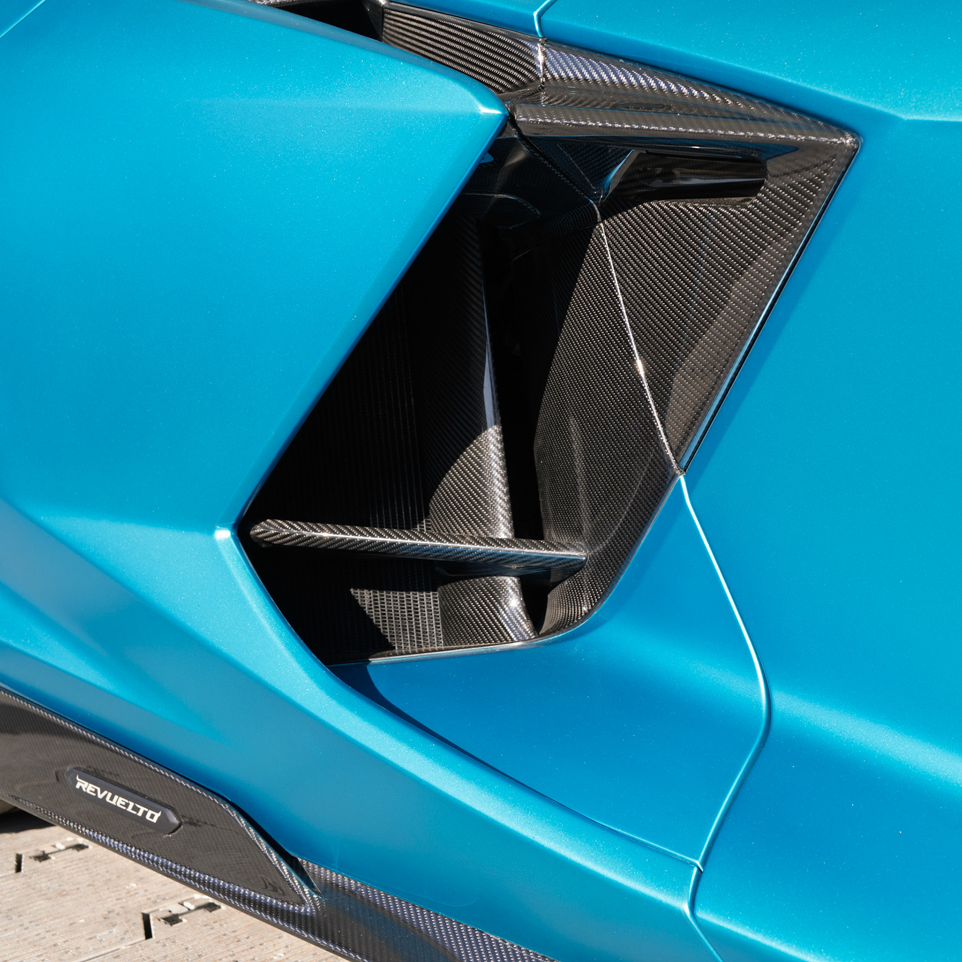 Lamborghini Revuelto