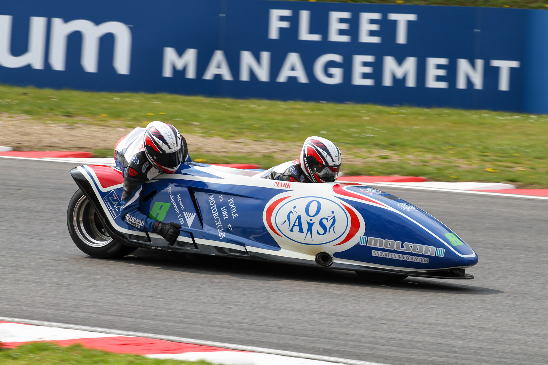 Mark Edwards, Lee Barrett