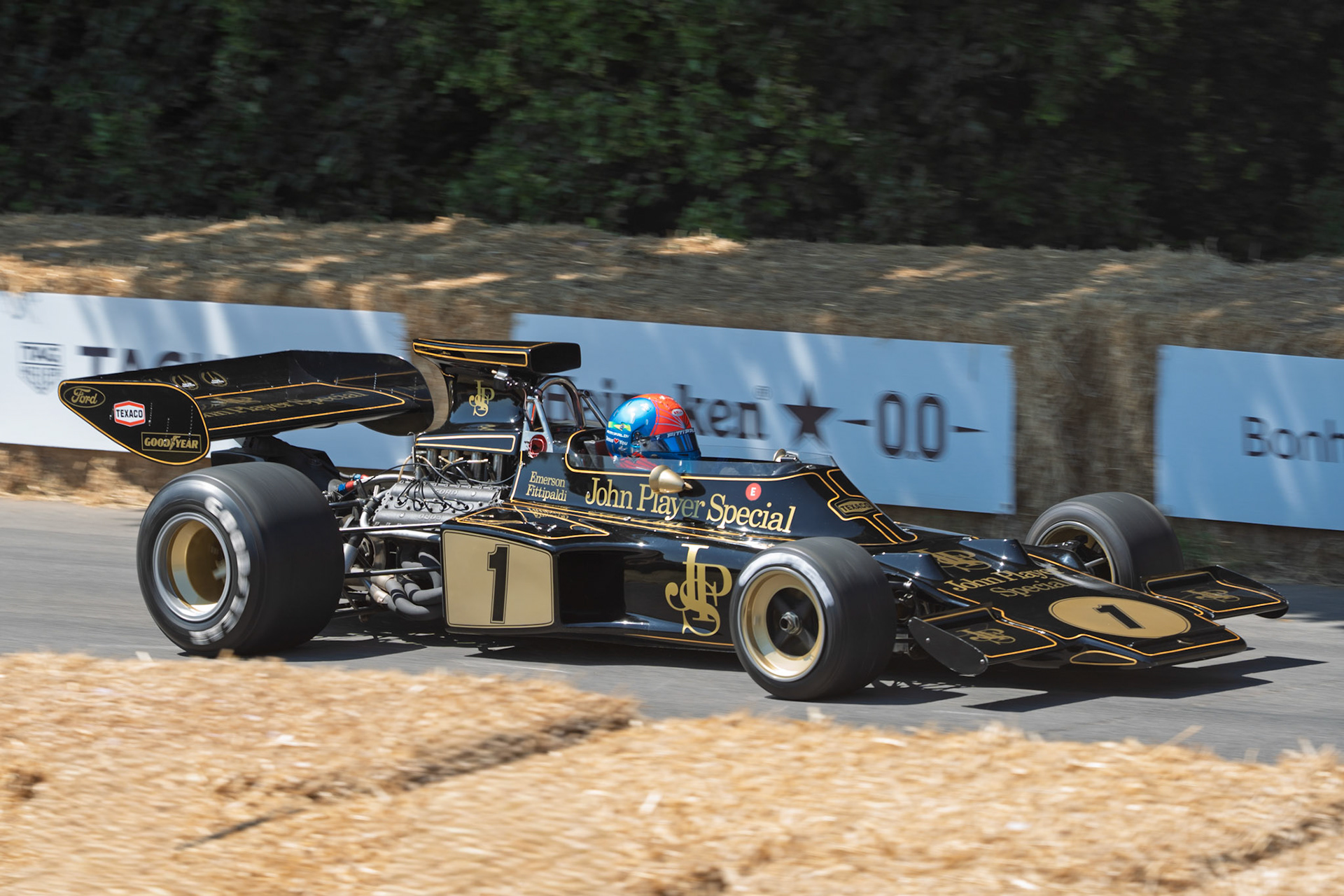 Lotus-Cosworth 72E