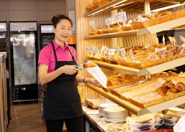 Patisserie La Cigogne, 1419 Danforth Ave