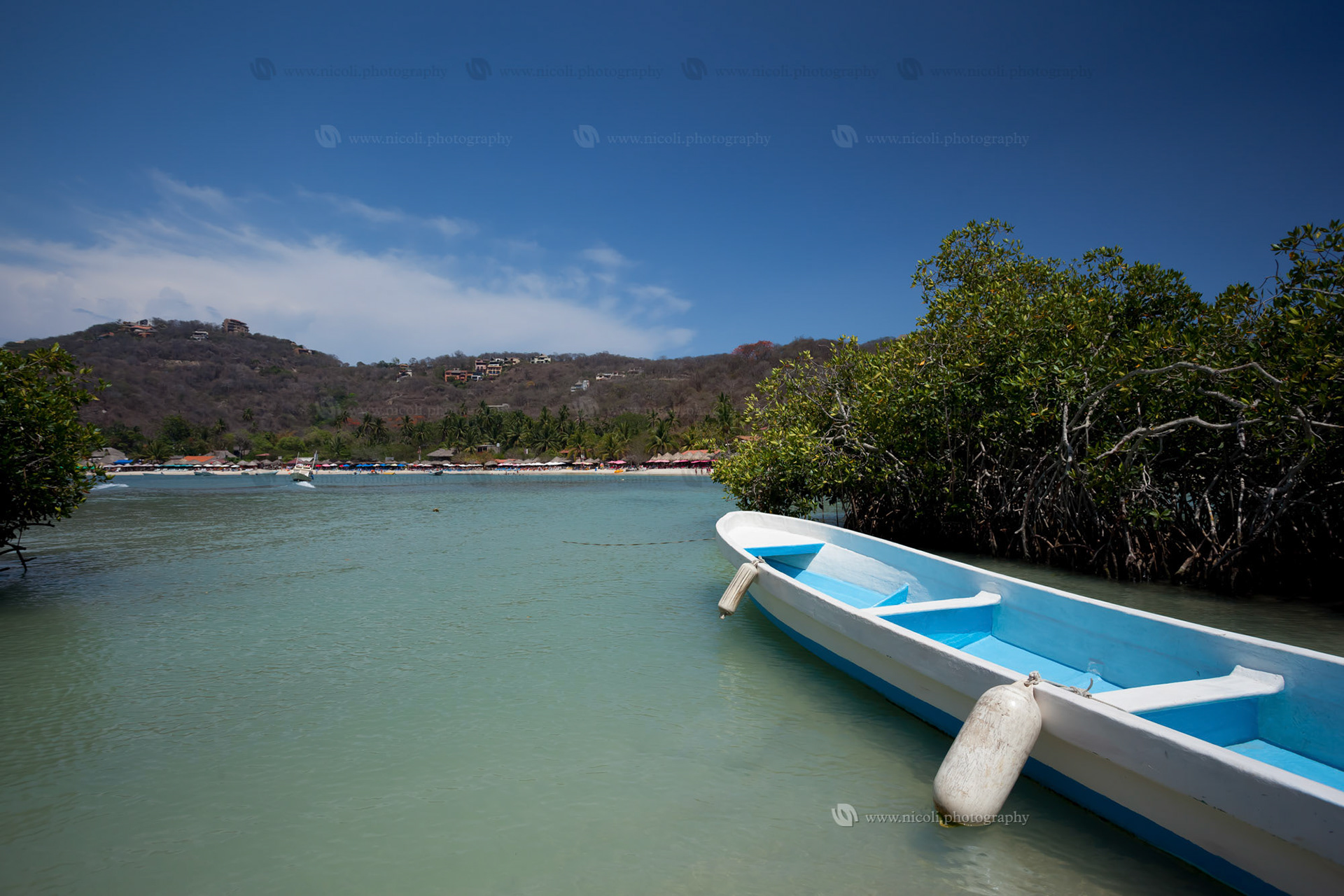 Boat at Playa las Gatas in Ixtapa, Zihuatanejo, Guerrero, Mexico.