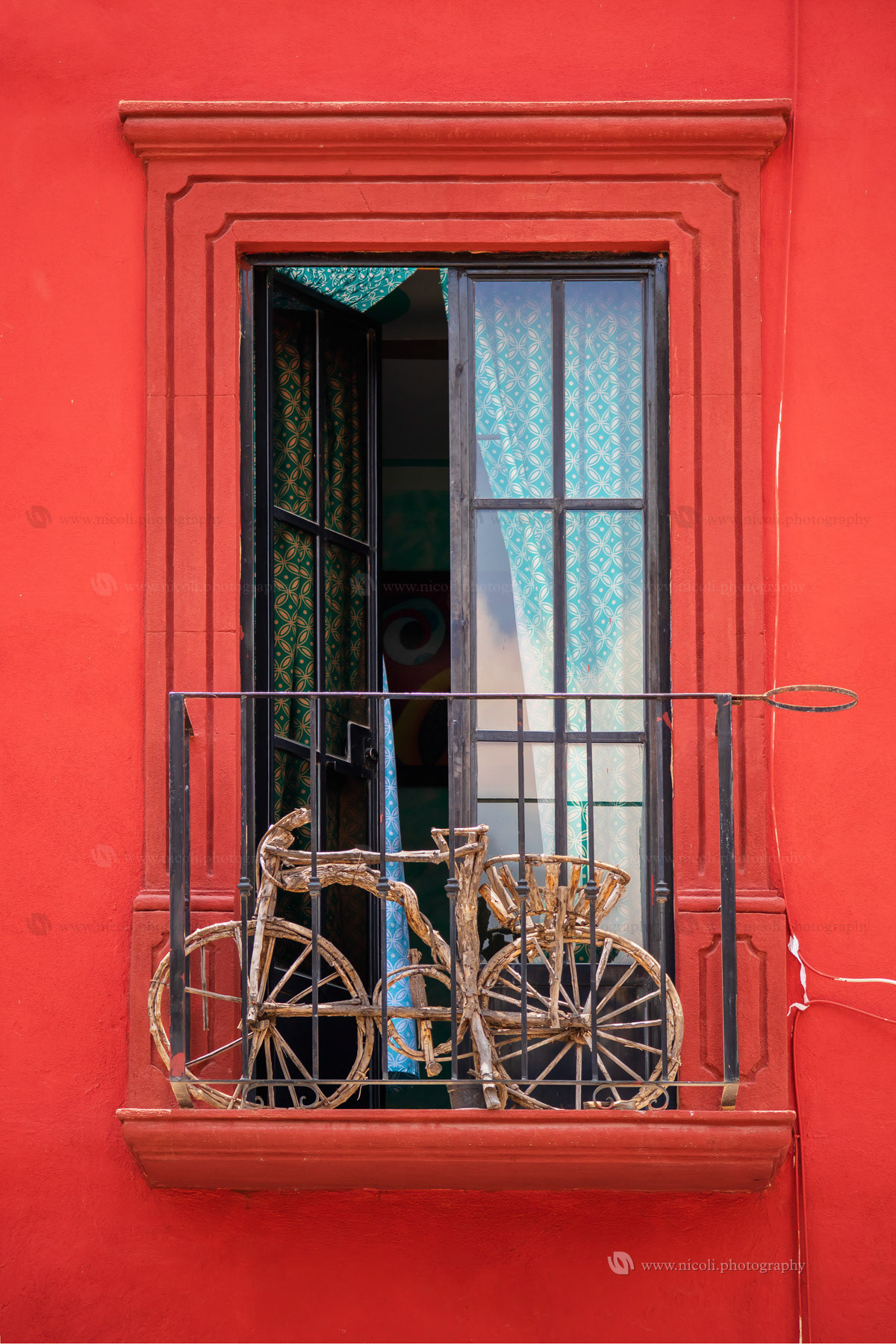 Balcony detail in the beautiful town of San Miguel de Allende, Guanajuato, Mexico.