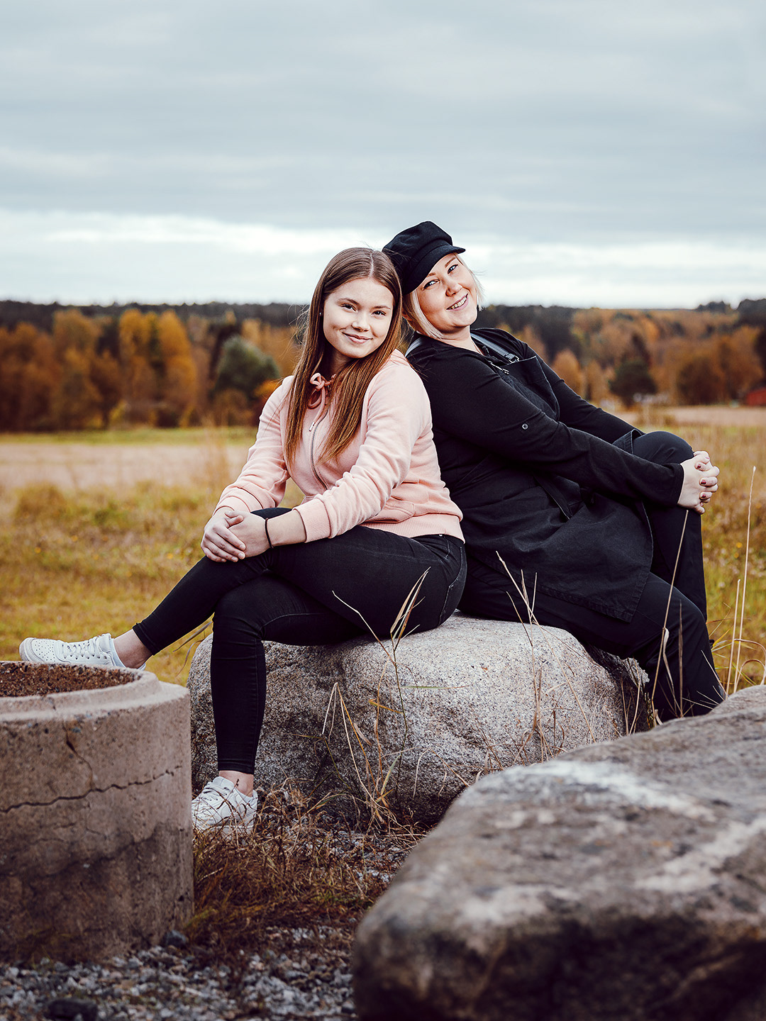 Painija Mia Rasinkangas ja Huovisen Navettasalin Jenni