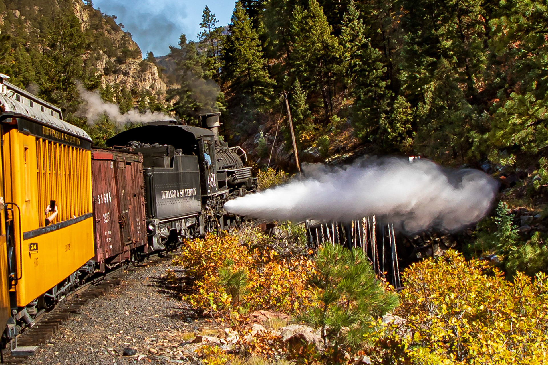 Rio Grande No. 481 engine blowdown to rid the boiler of dissolved impurities