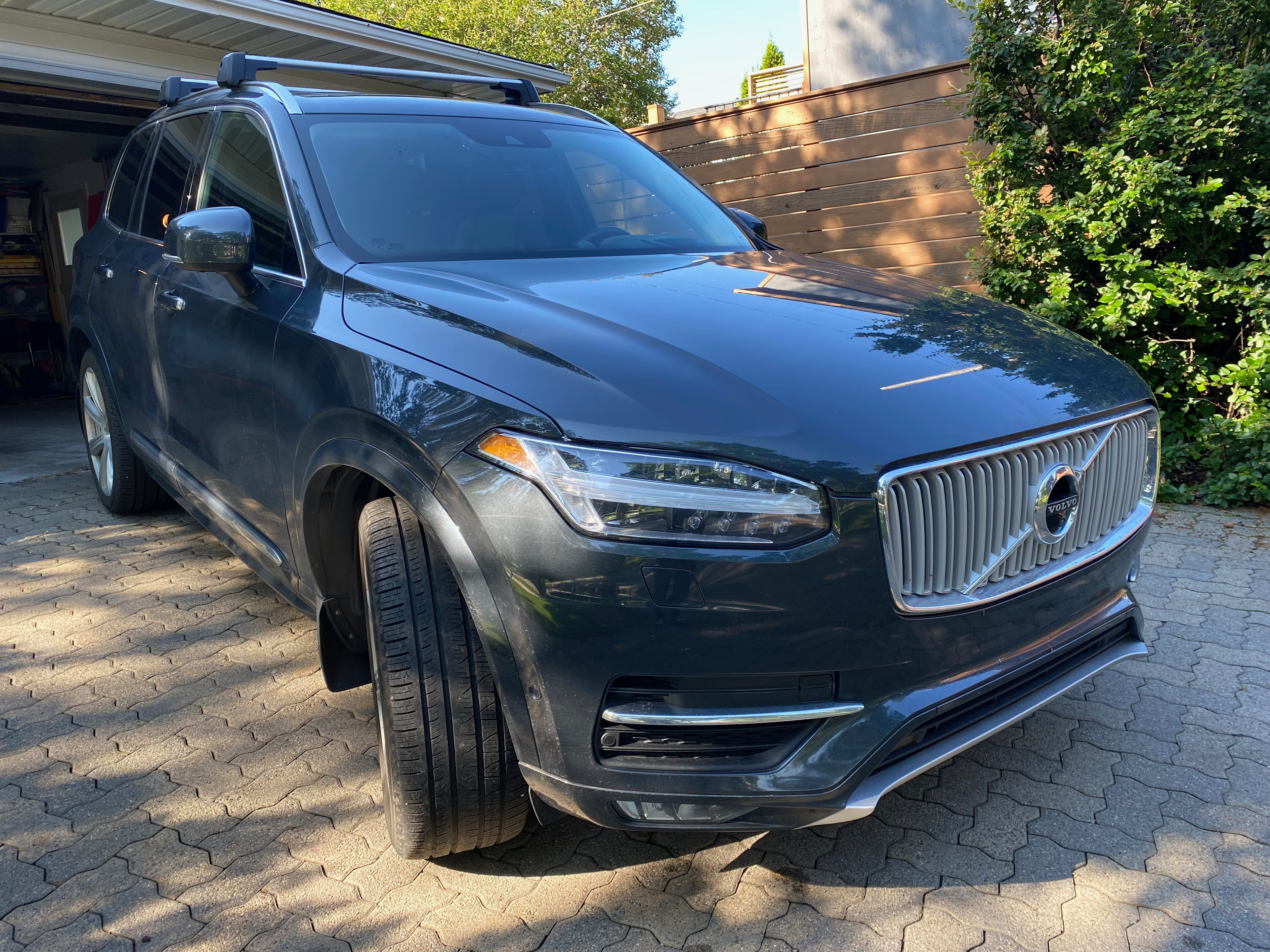 Volvo XC90 exterior before