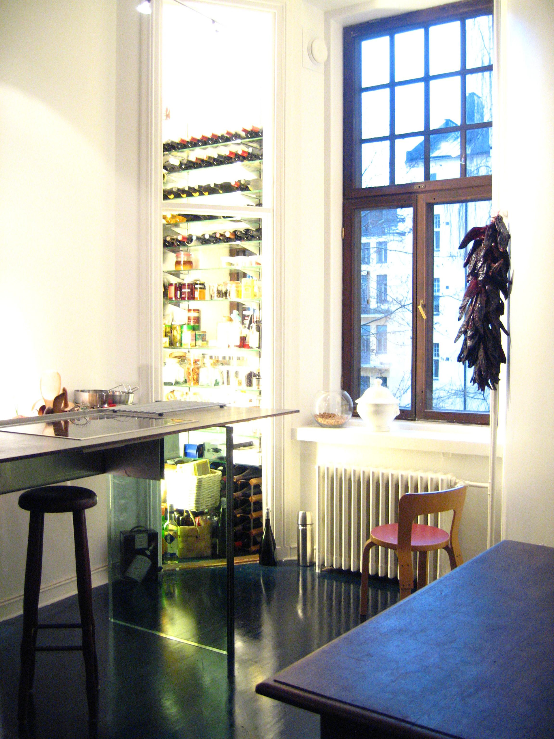 Kitchen steel sheet and glass legs