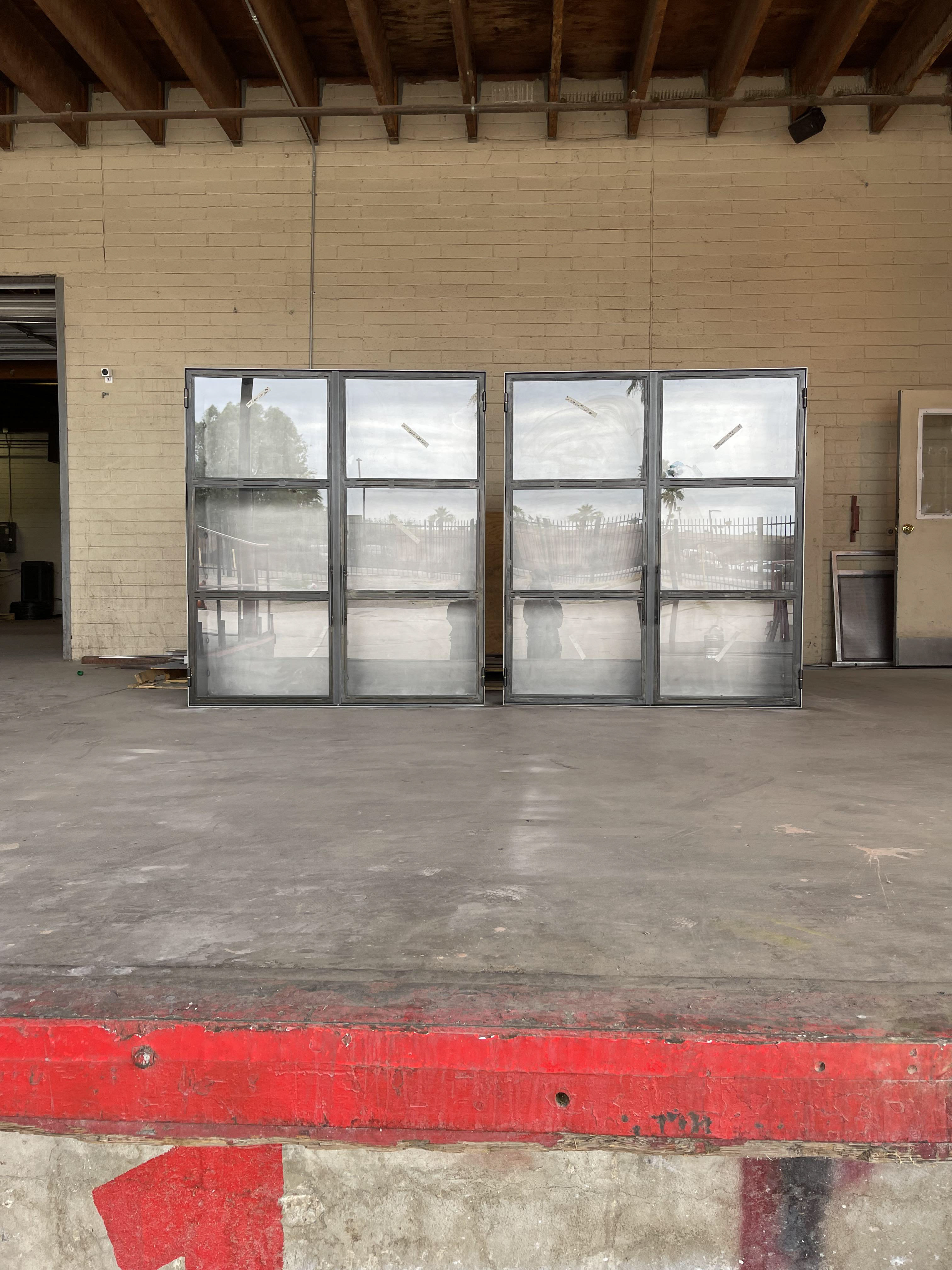 Finished tops with glass doors