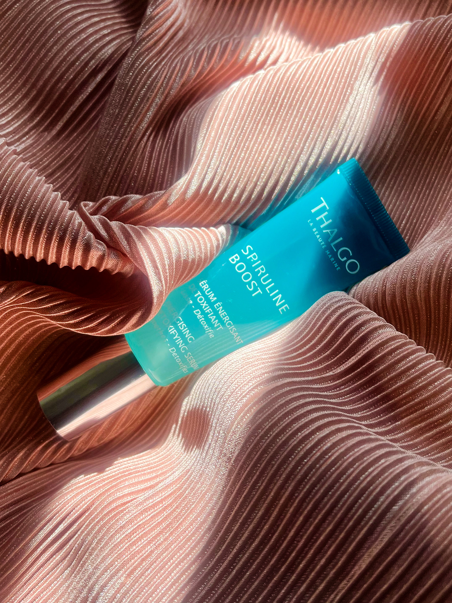a beautiful ray of sunlight hitting thalgo uk spiruline boost