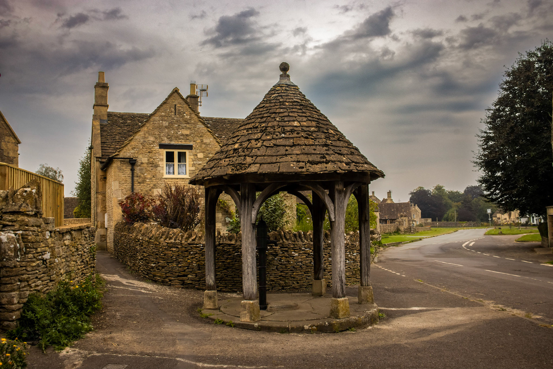 Well and pump house.