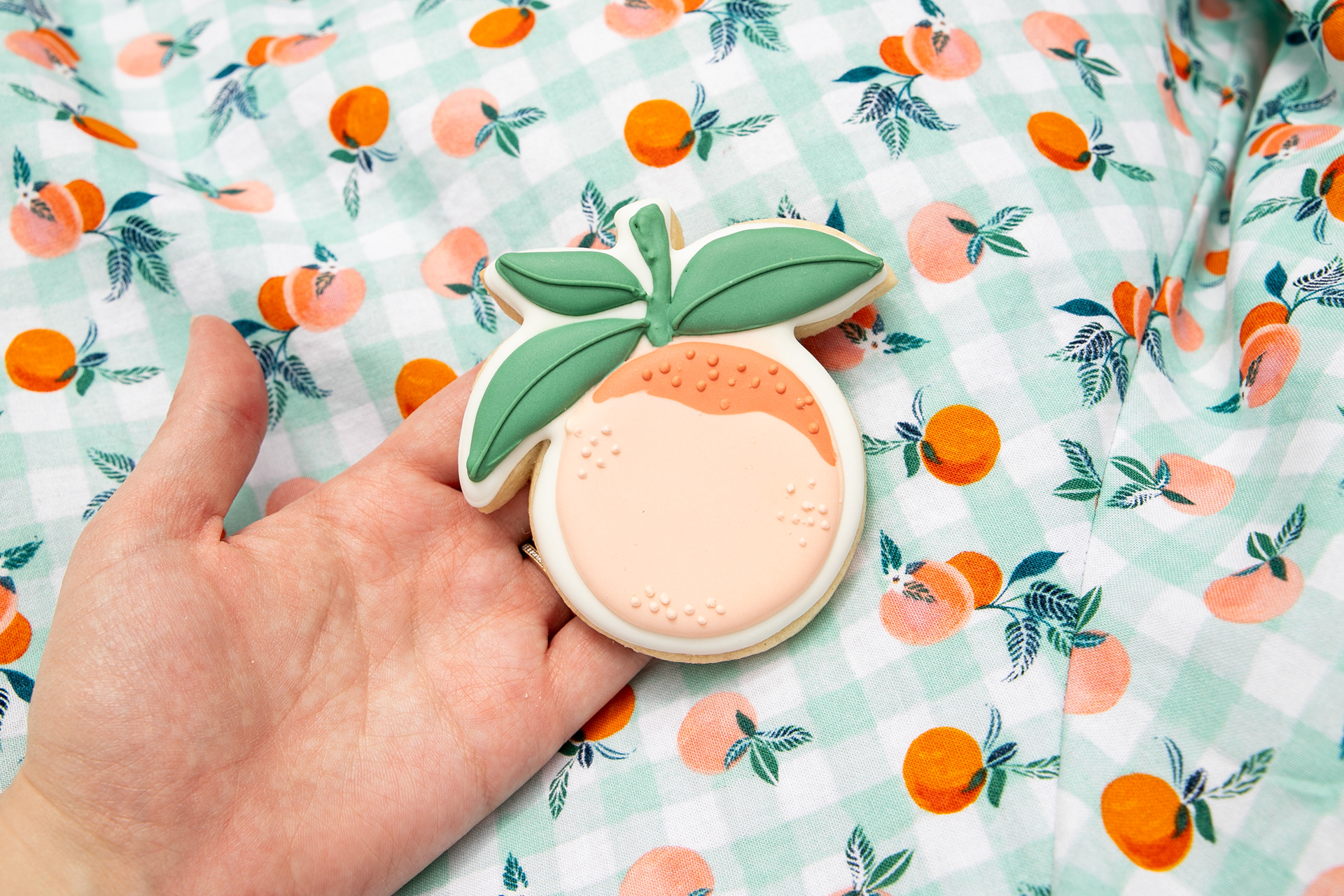 This image has an empty alt attribute; its file name is kaytie-martinez-photography-branding-photos-cookies-portrait.jpgDetail shots are a must for brand photography showcasing your products