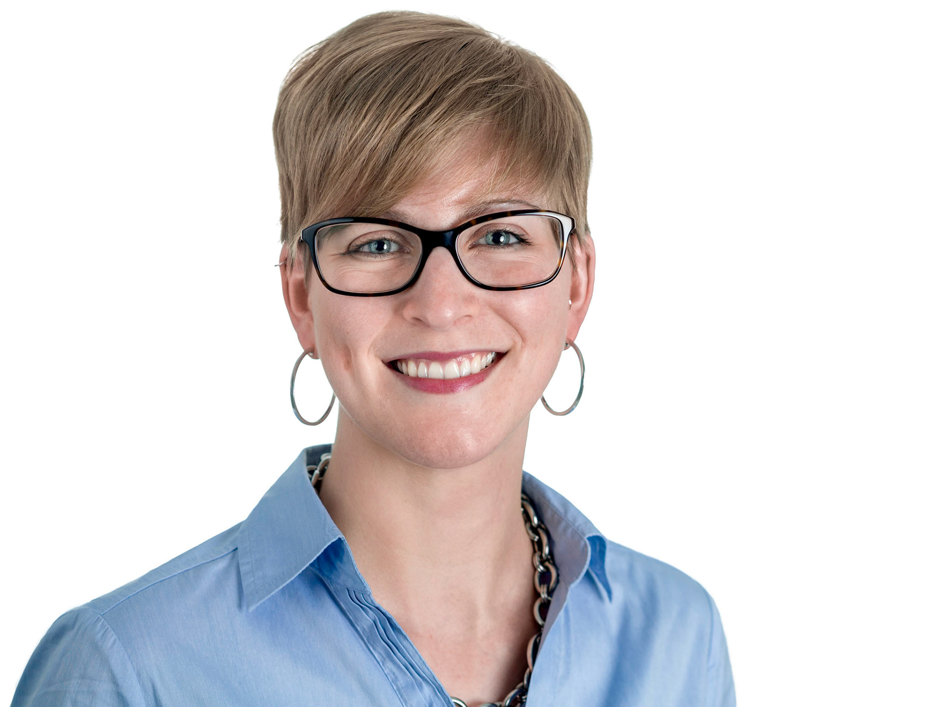 Büromitarbeiterin eines mittelständischen Produktionsbetriebs