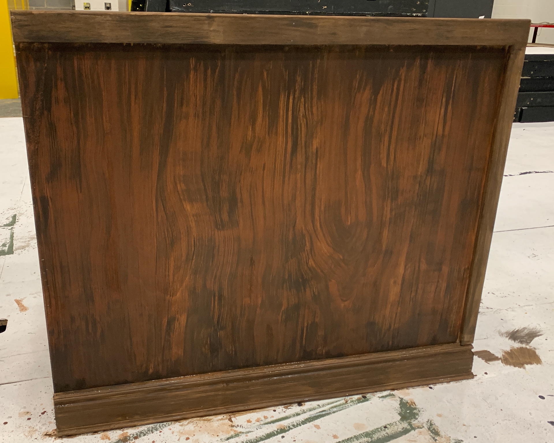Faux wood grain before glaze