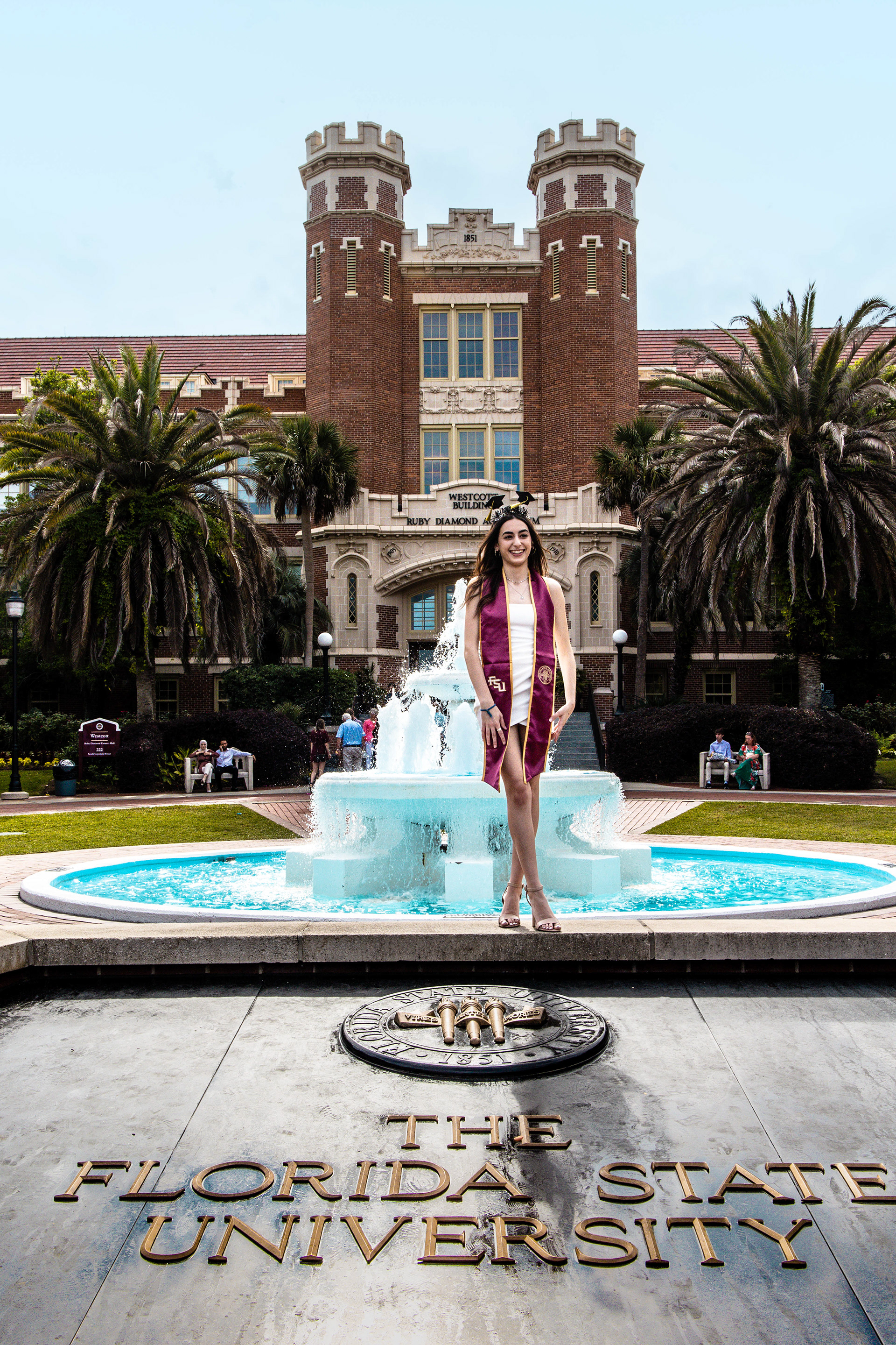 GRAD PHOTOS FOR MY SISTER 2023