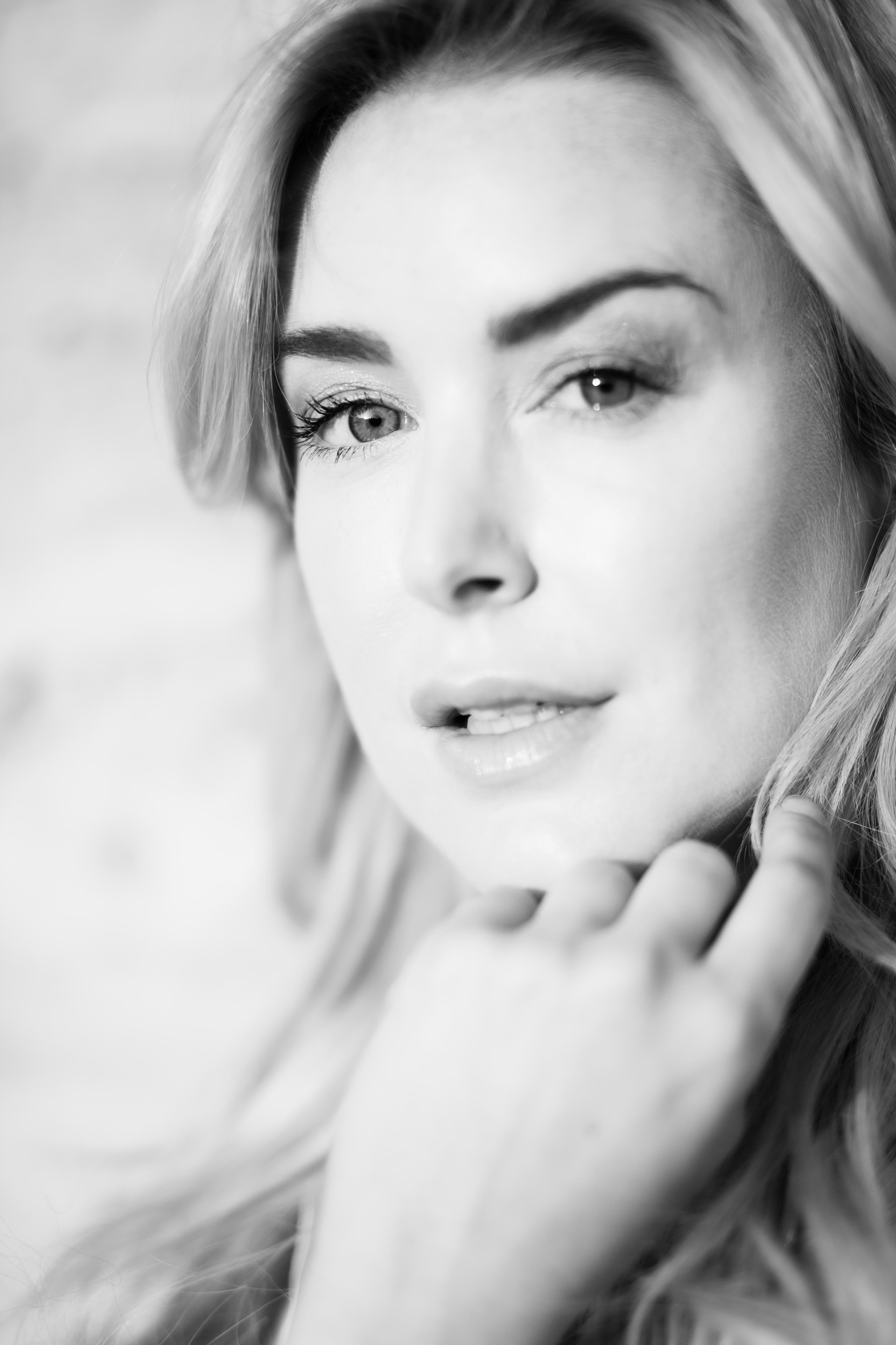 Nina Ensmann, Fotomodell und Schauspielerin