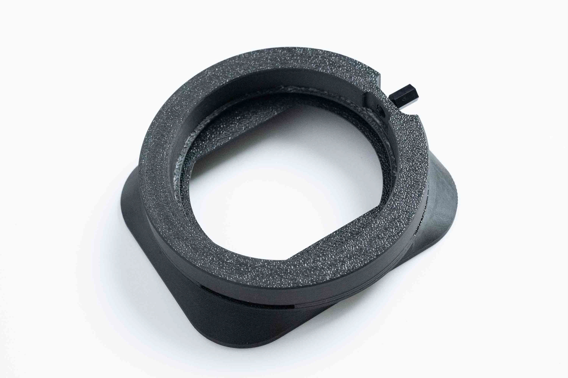 300 lens hood rear