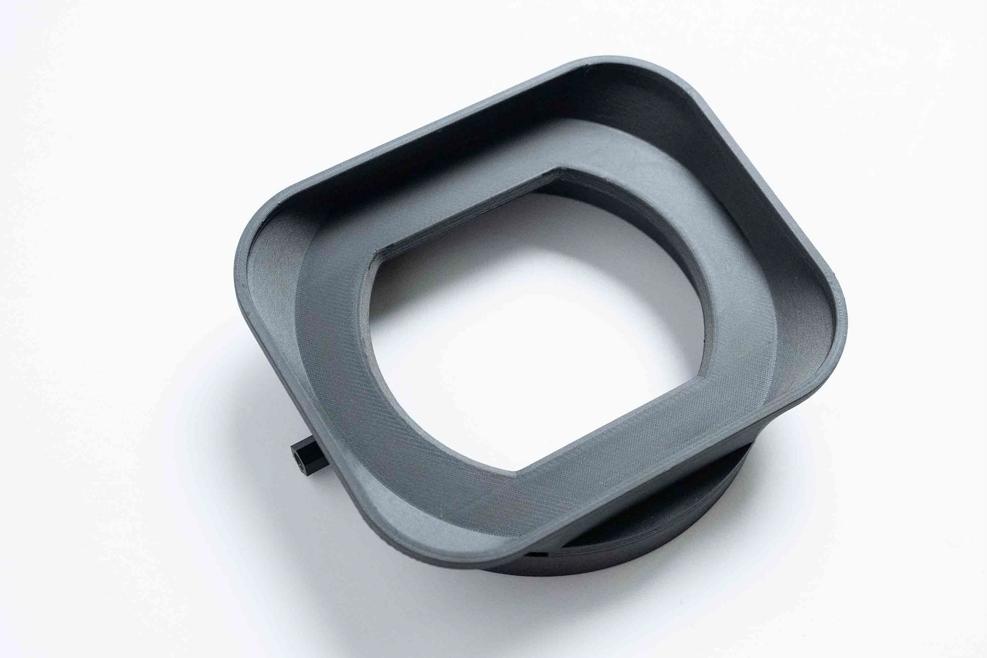 300 lens hood front