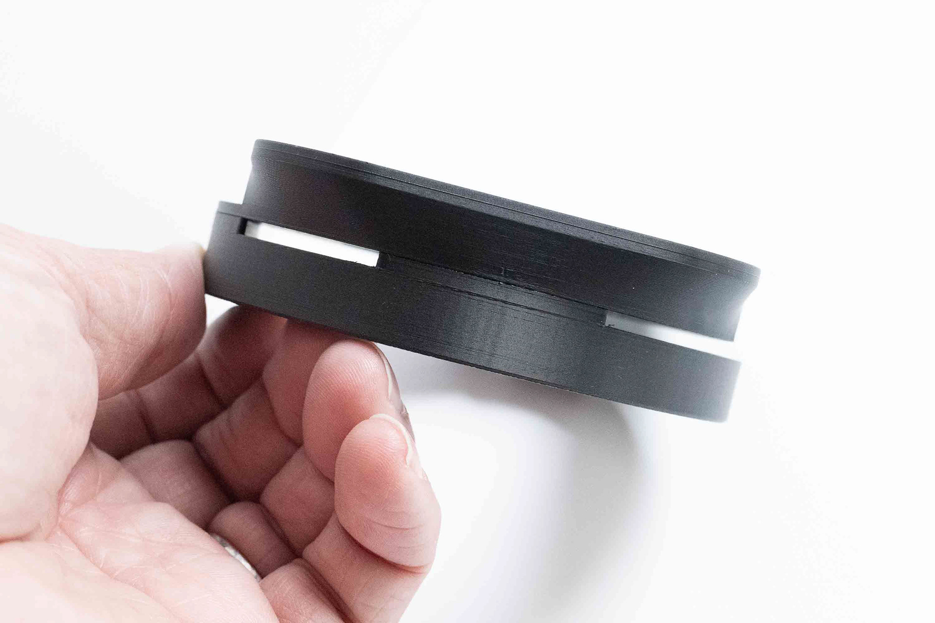 300 lens hood profile