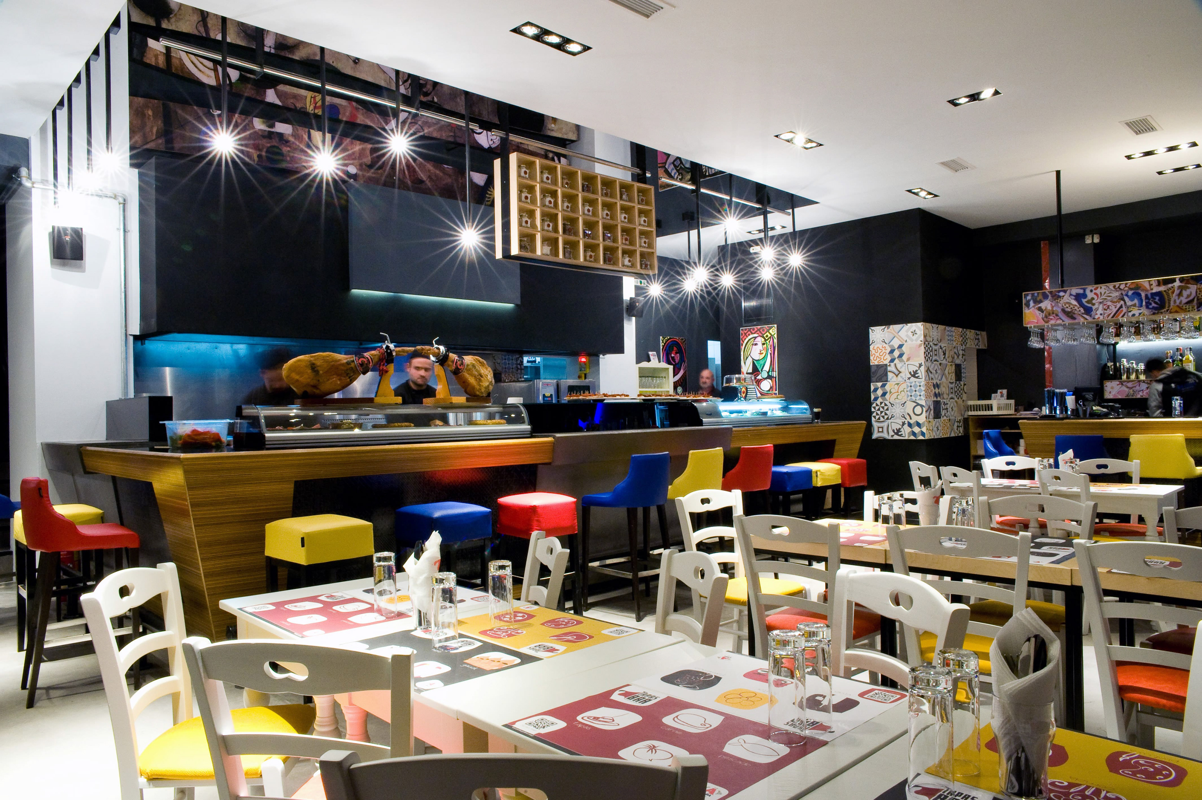 Φωτογράφηση ισπανικού εστιατορίου Tapas Bar στη Θεσσαλονίκη από τη Βούλα Γκώτη