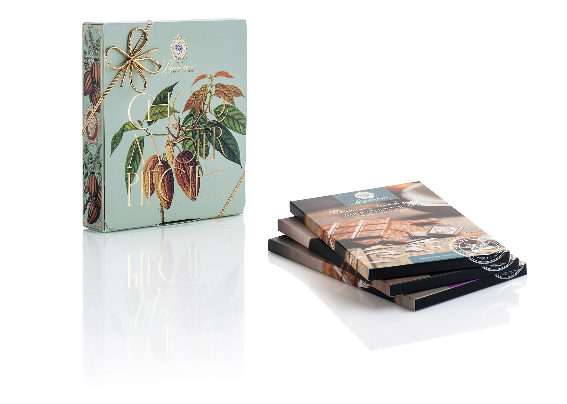 προϊοντική φωτογραφία από κουτί συσκευασίας δώρου με σοκολάτες premium  σε λευκό φόντο για eshop και καταλόγους