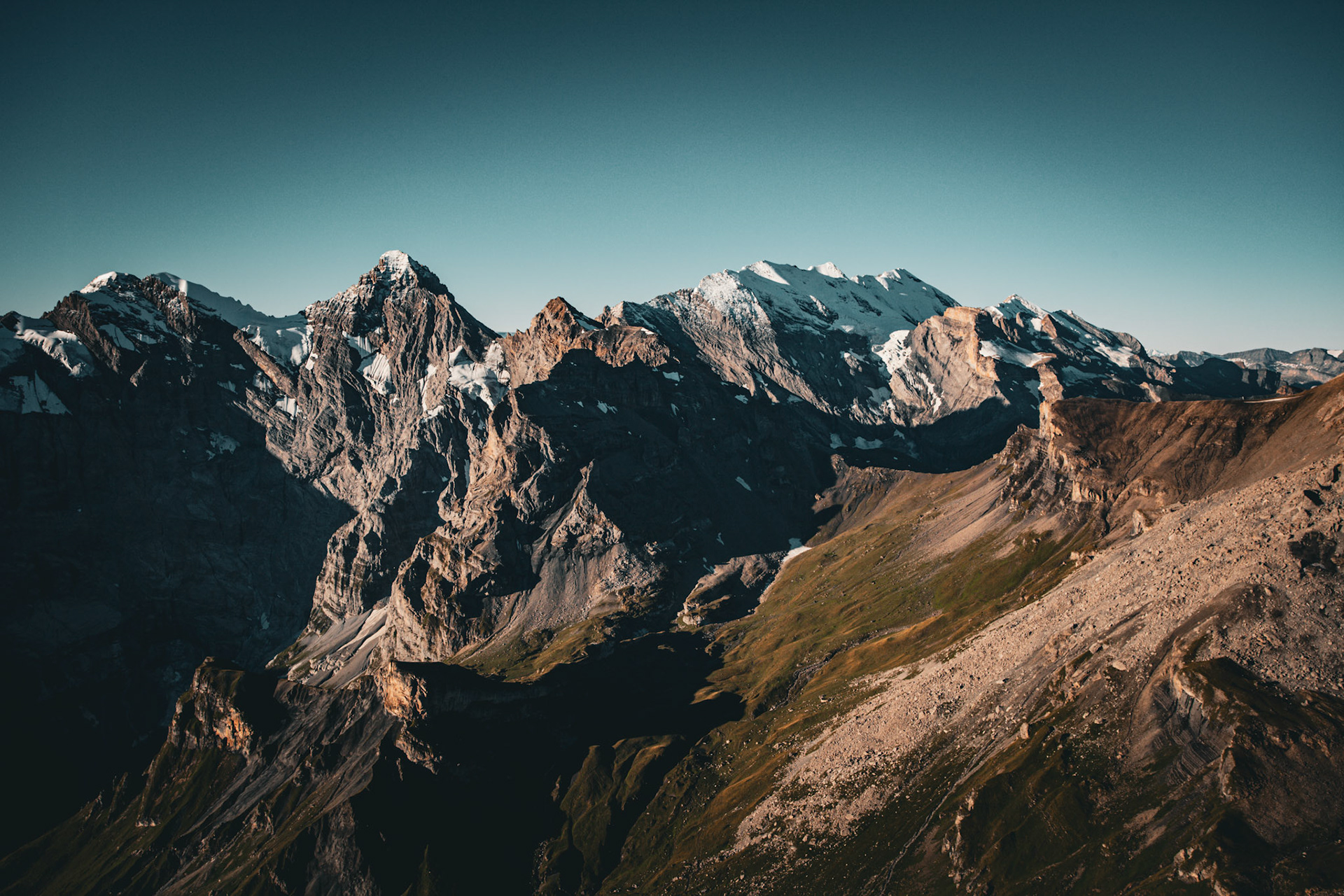 The stunning view from Piz Gloria