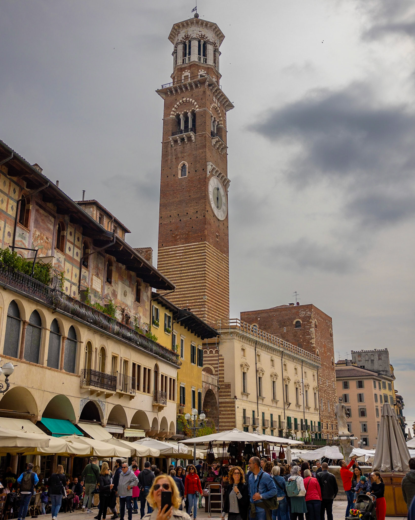 Variety of architecture, Verona