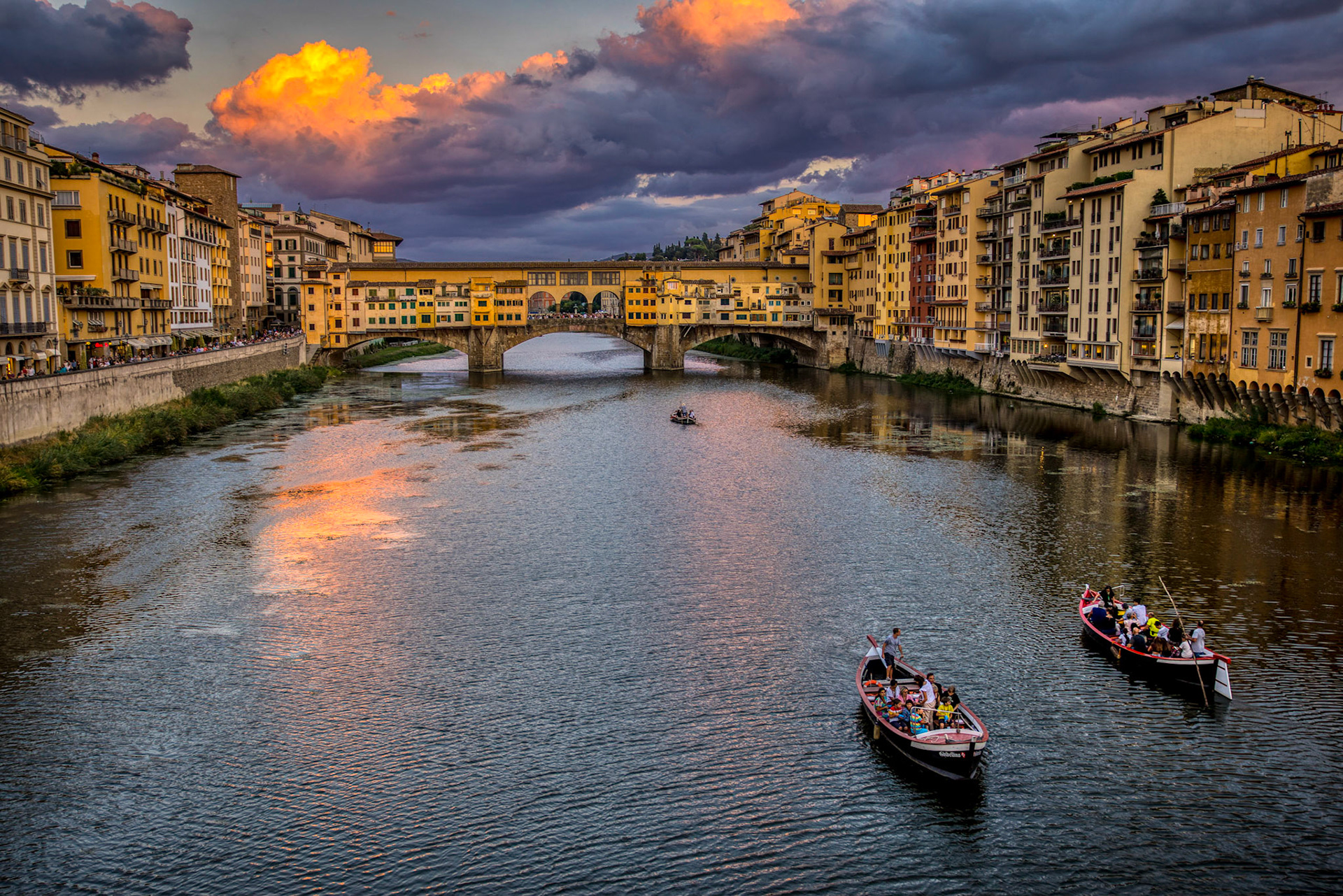 Florence -- Arno River and Ponte Vecchio at sunset