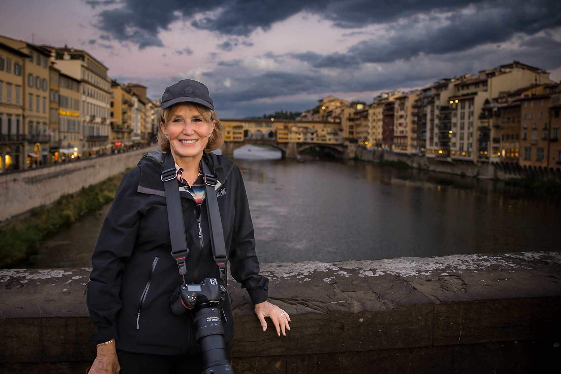 Dawn on bridge over Arno River