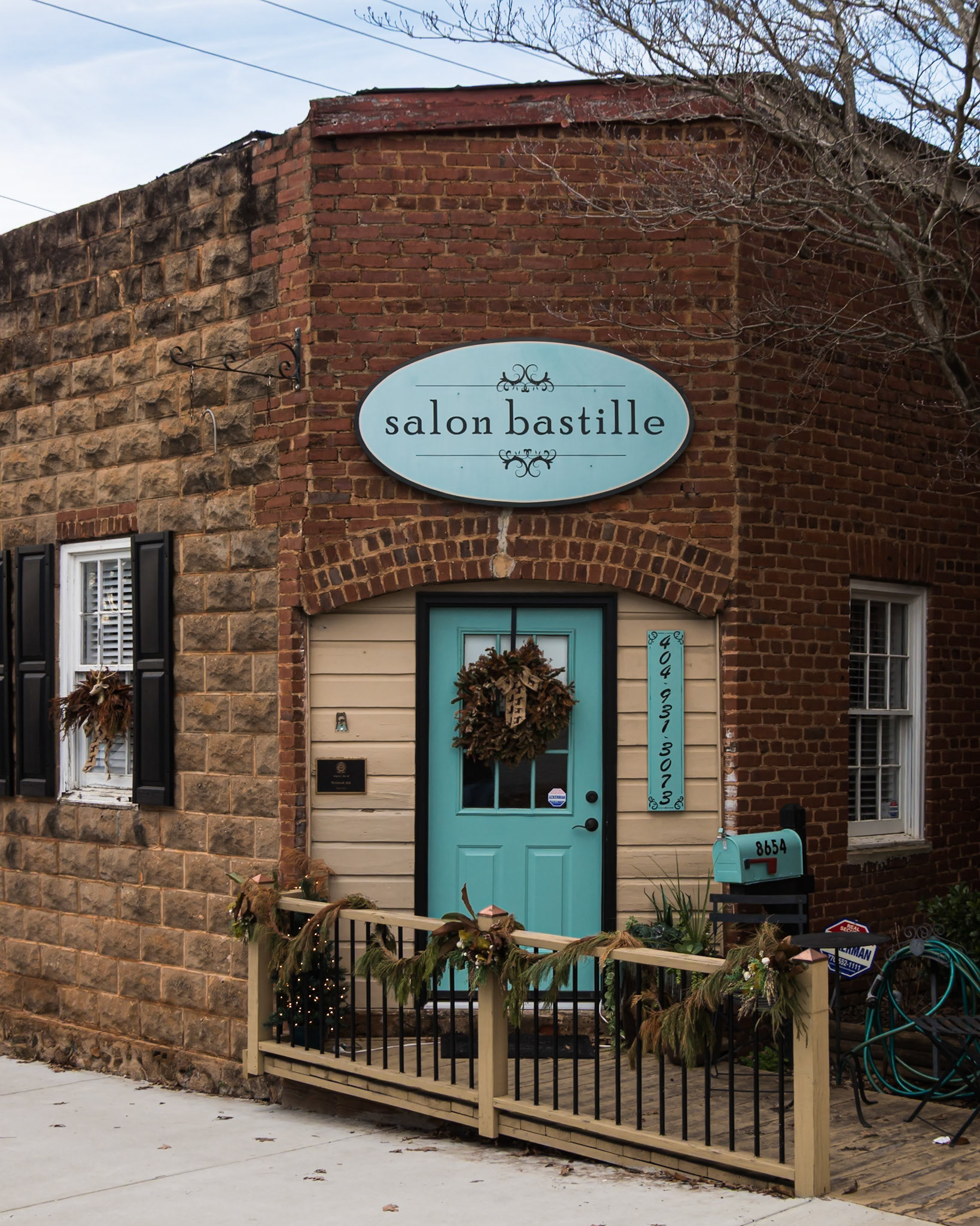Salon Bastille in downtown Woodstock in January 2016