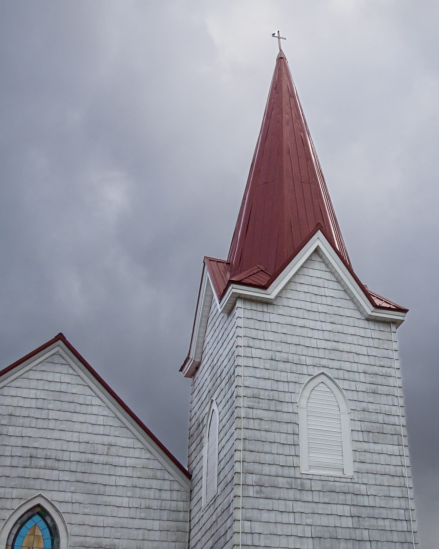 A red steeple of Woodbury United Methodist Church in Woodbury, Georgia, in December 2015