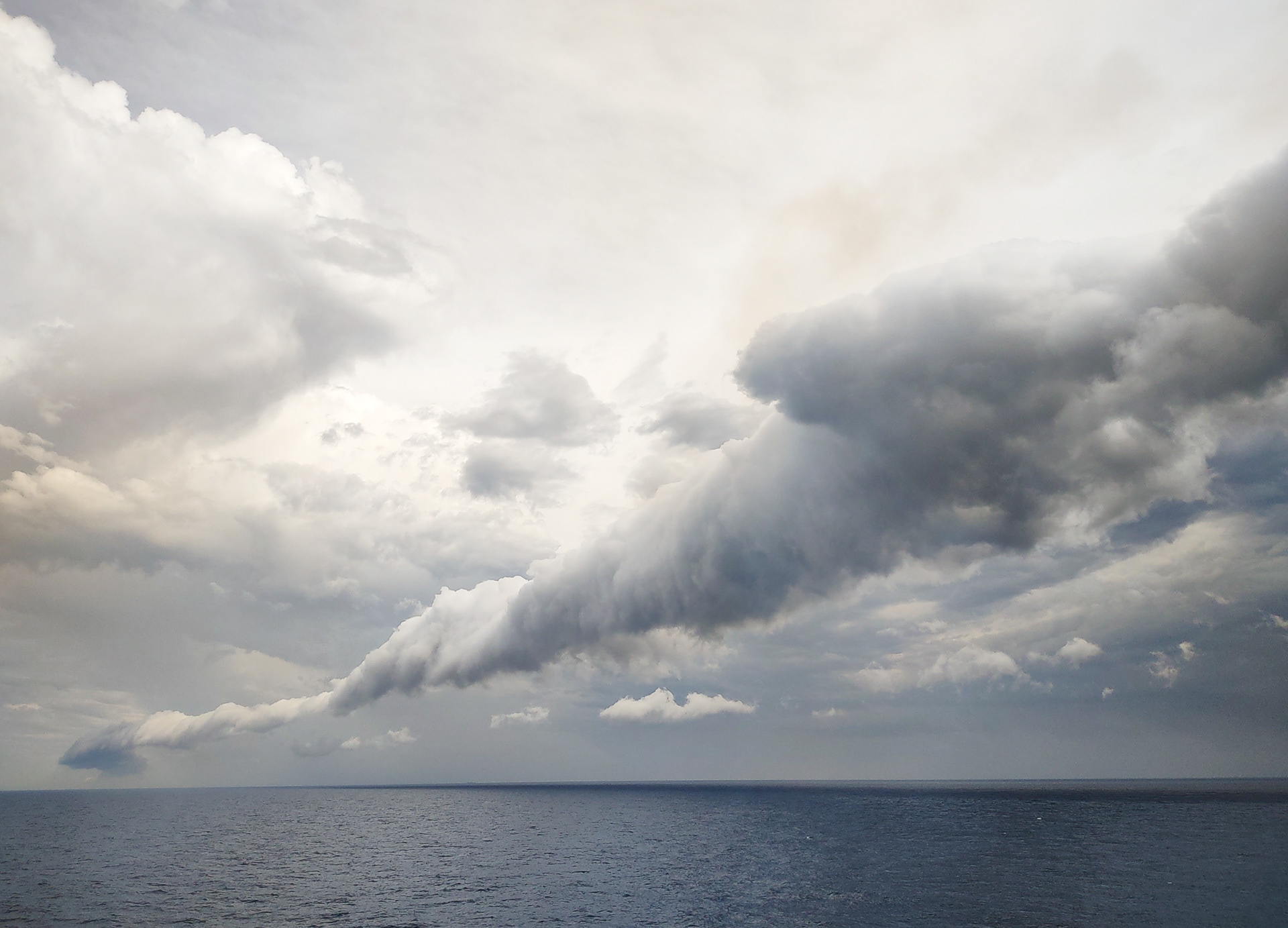 Roll Clouds from cruise ship