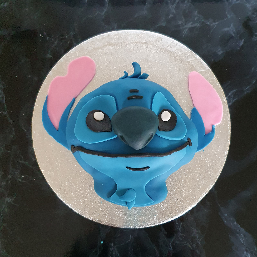 Lilo & Stitch Shaped Vanilla Fondant Cake