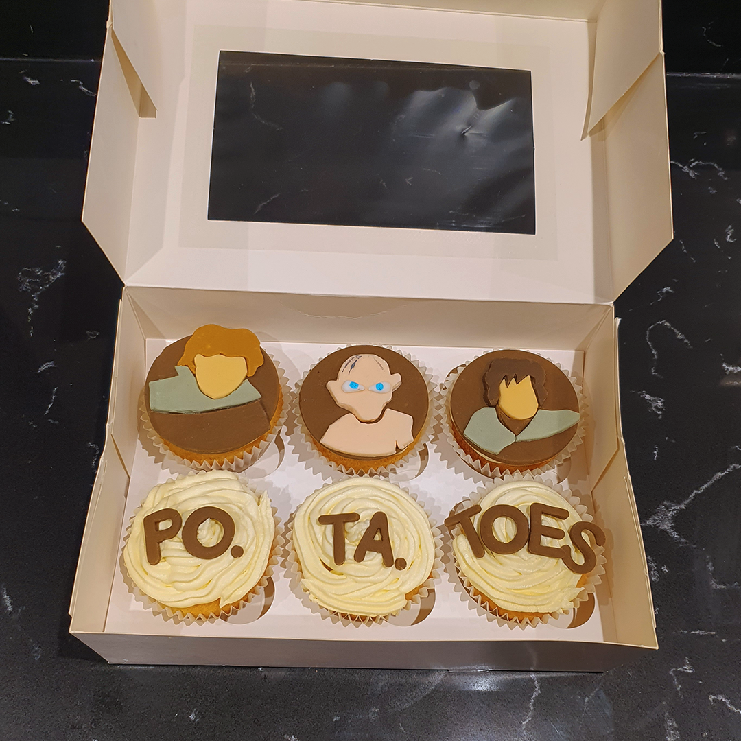 Po.Ta.Toes Lord Of The Rings Vanilla Cupcakes