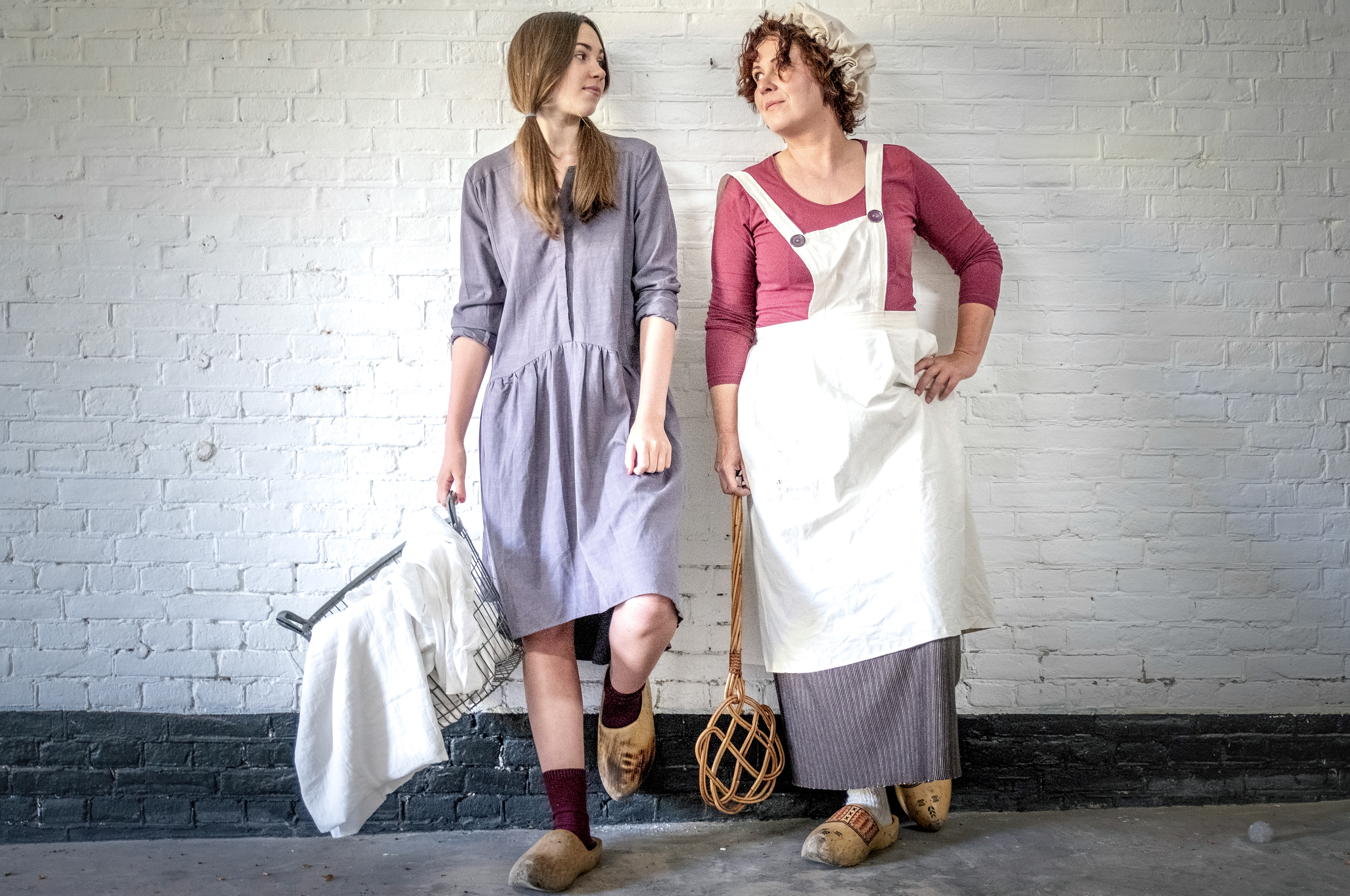 De Wasvrouw en hulpje op Fort Sabina 