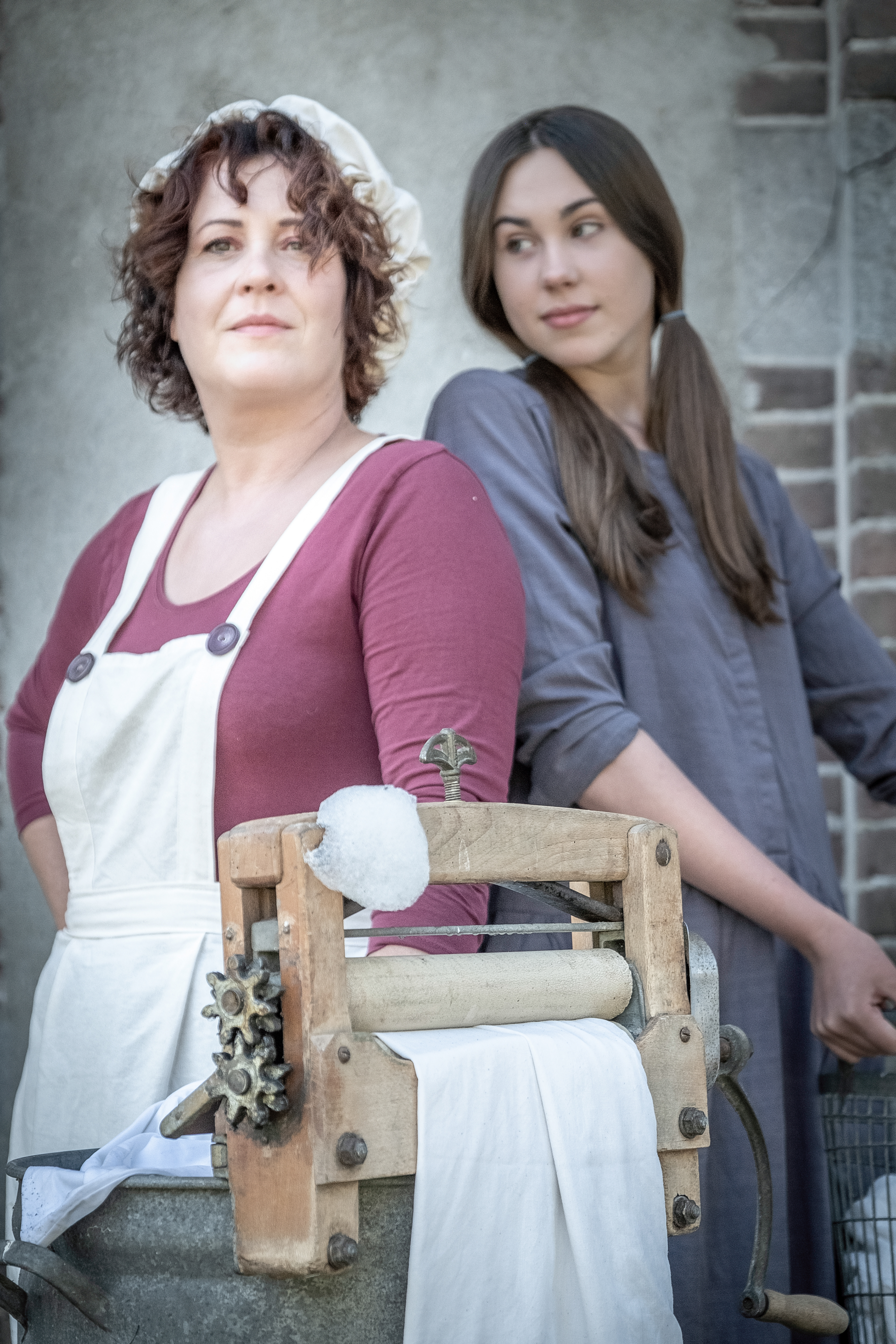 De Wasvrouw en hulpje op Fort Sabina 