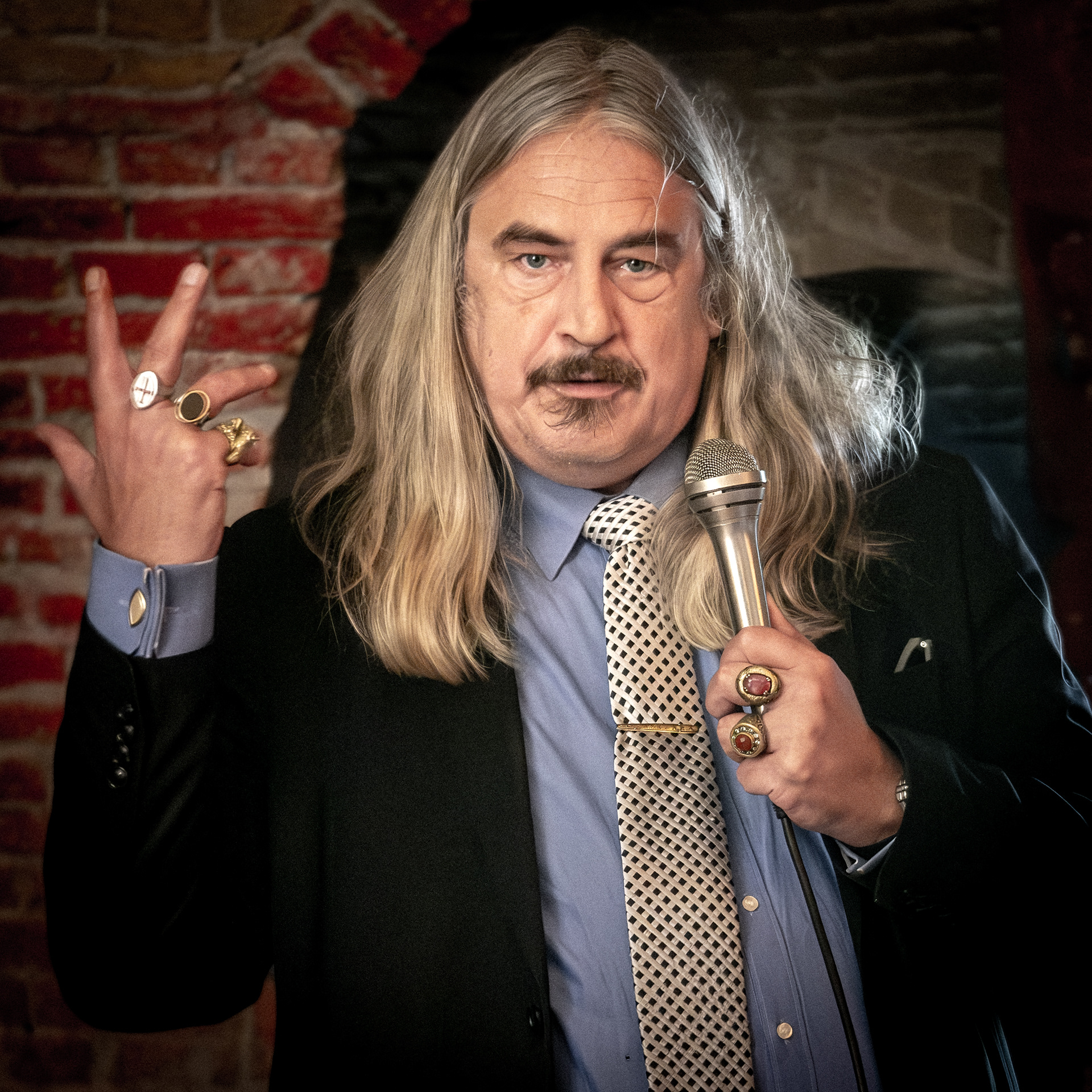 De schrijver Ilja Leonard Pfeijffer tijdens een lezing op Fort Sabina