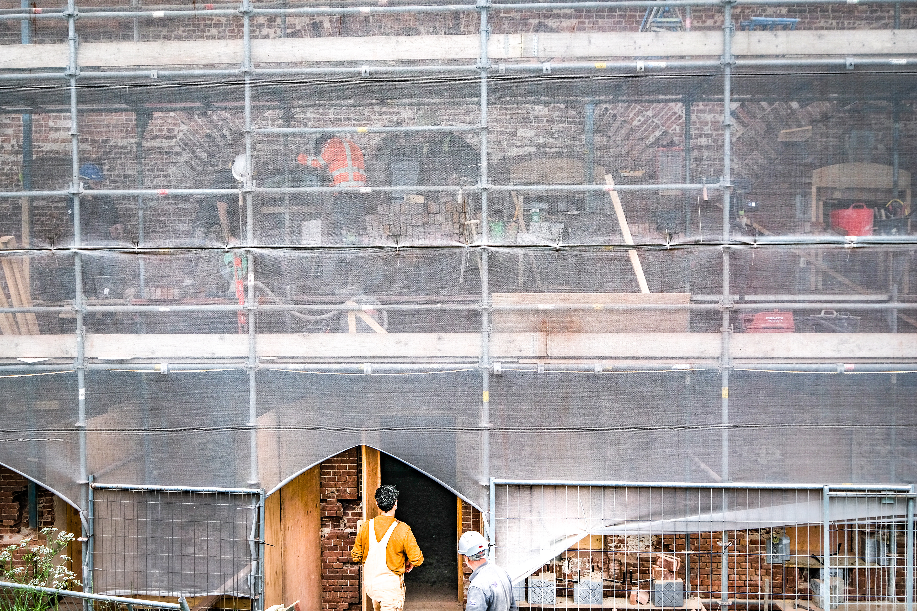 Fort Sabina, restauratie gevel kazerne 